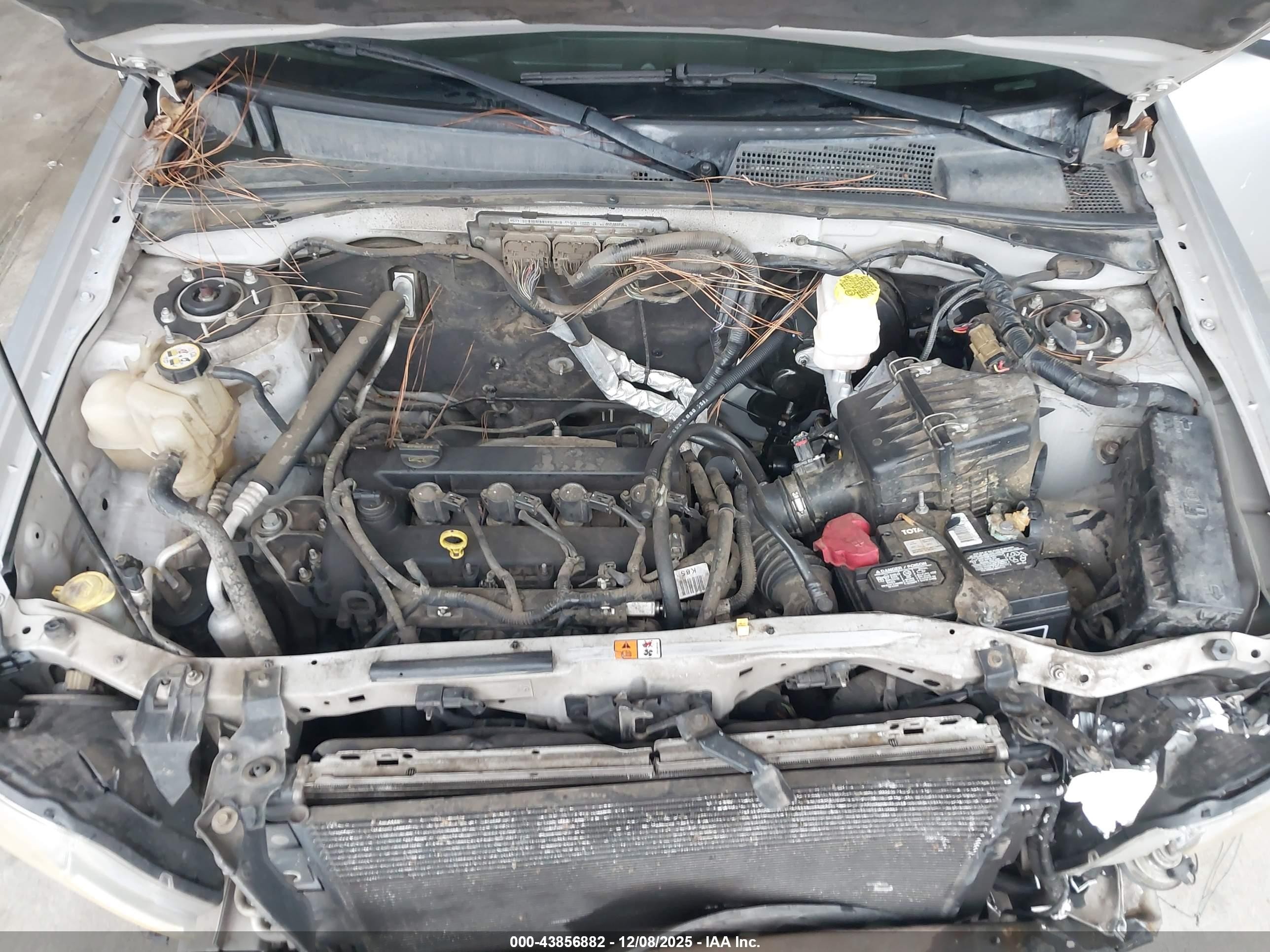 2010 Mercury Mariner Premier Серебряный vin: 4M2CN8H71AKJ06004