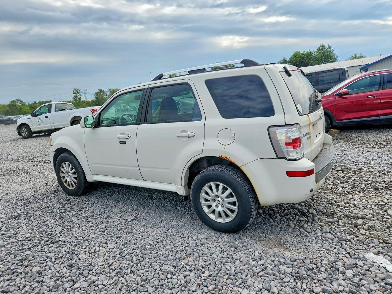 2011 Mercury Mariner Premier White vin: 4M2CN8H75BKJ02202