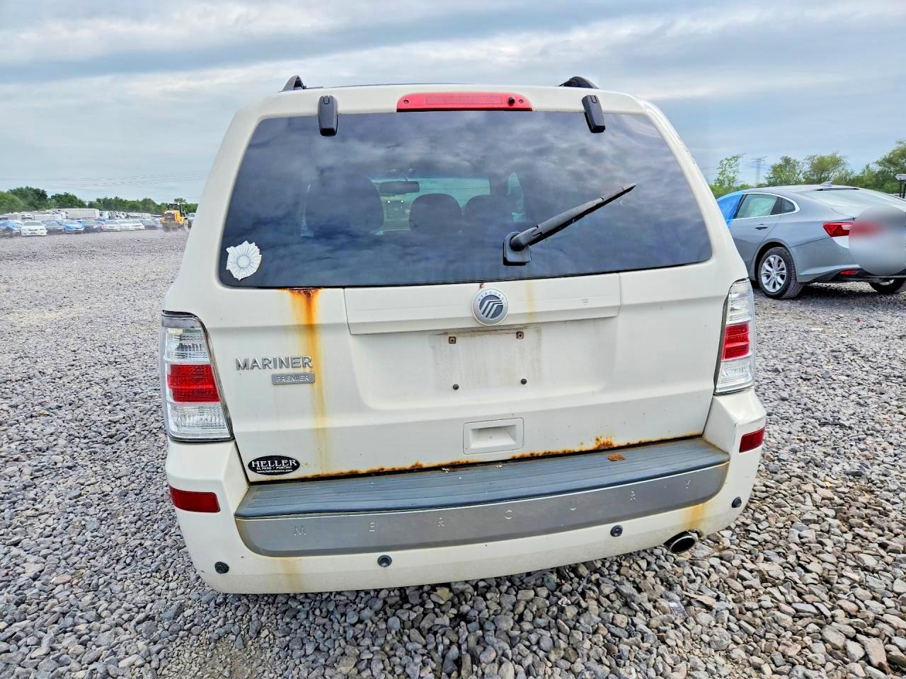 2011 Mercury Mariner Premier White vin: 4M2CN8H75BKJ02202