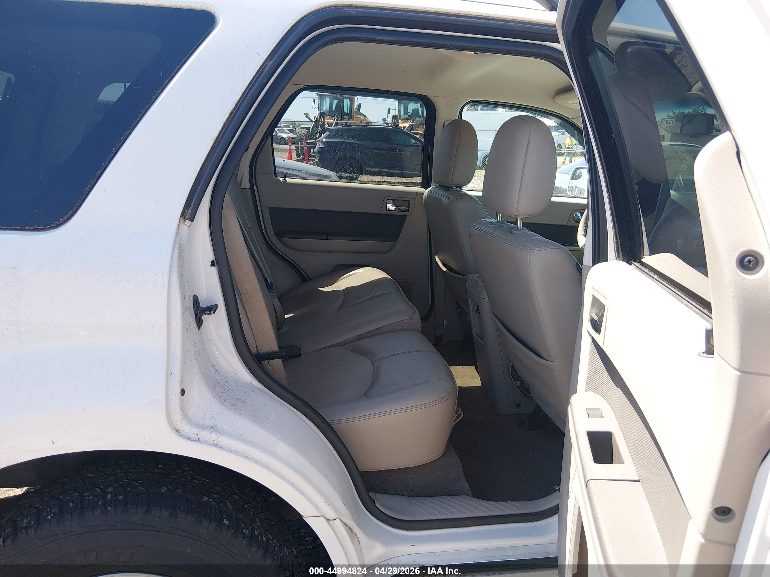 2010 Mercury Mariner Premier White vin: 4M2CN8H77AKJ02894