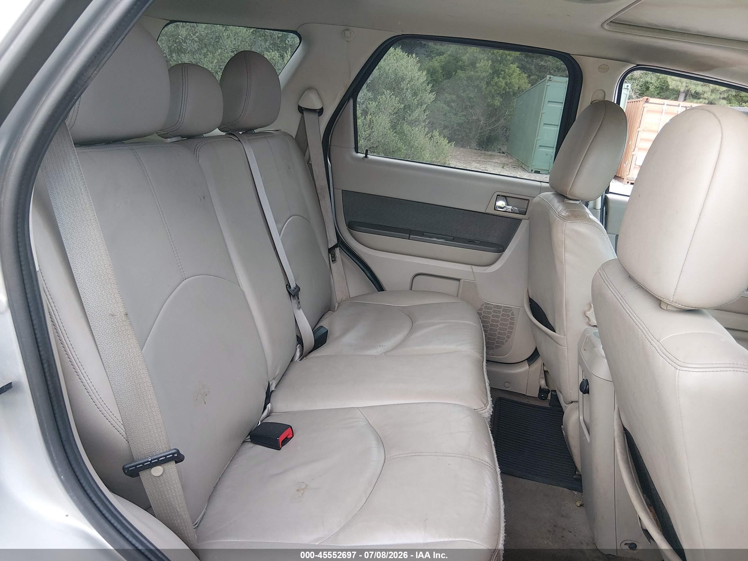2011 Mercury Mariner Premier Silver vin: 4M2CN8HG4BKJ04068