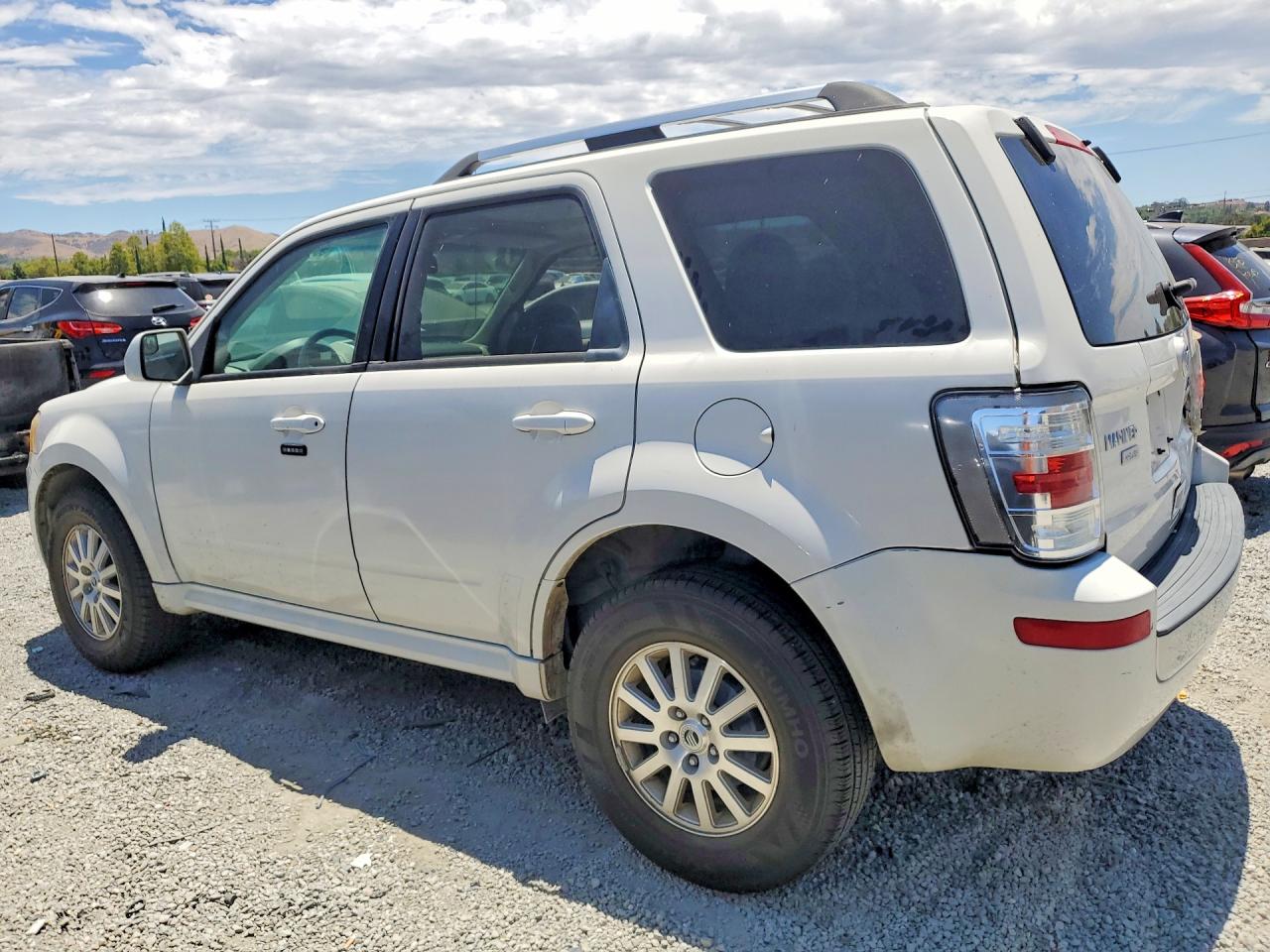 2011 Mercury Mariner Premier White vin: 4M2CN8HG8BKJ02422