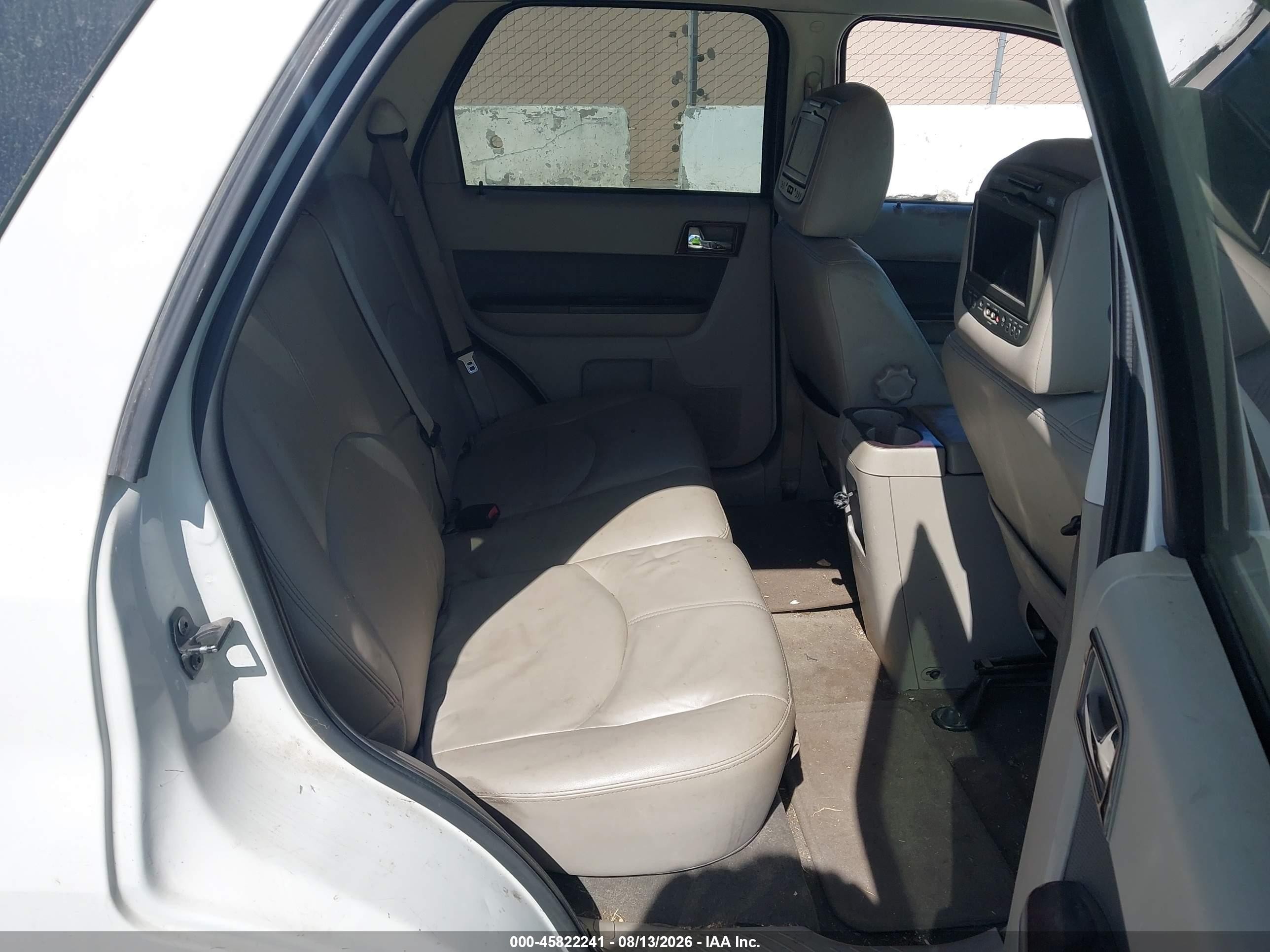 2009 Mercury Mariner Hybrid   White vin: 4M2CU29369KJ09763