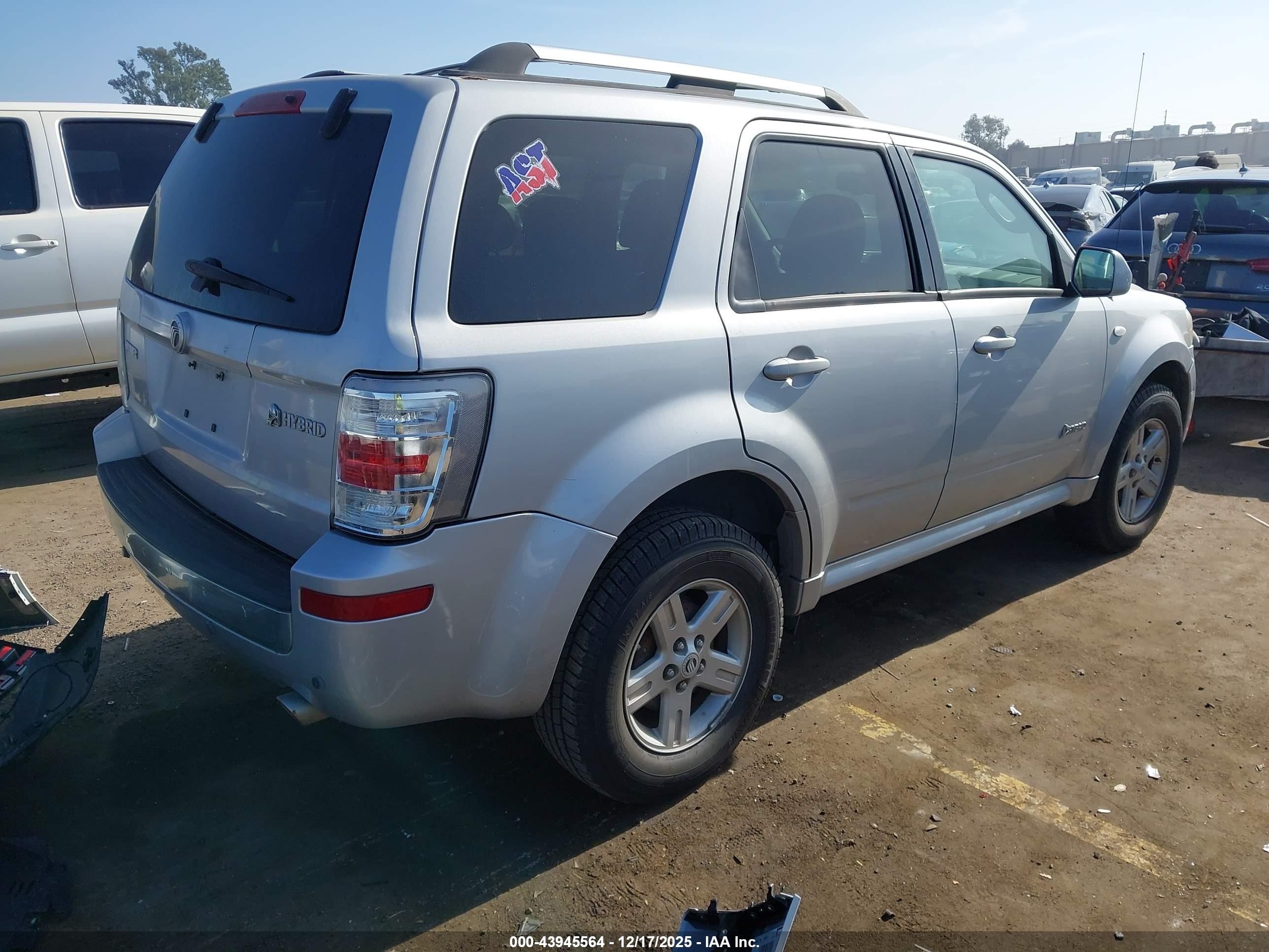 2009 Mercury Mariner Hybrid   Silver vin: 4M2CU293X9KJ20913