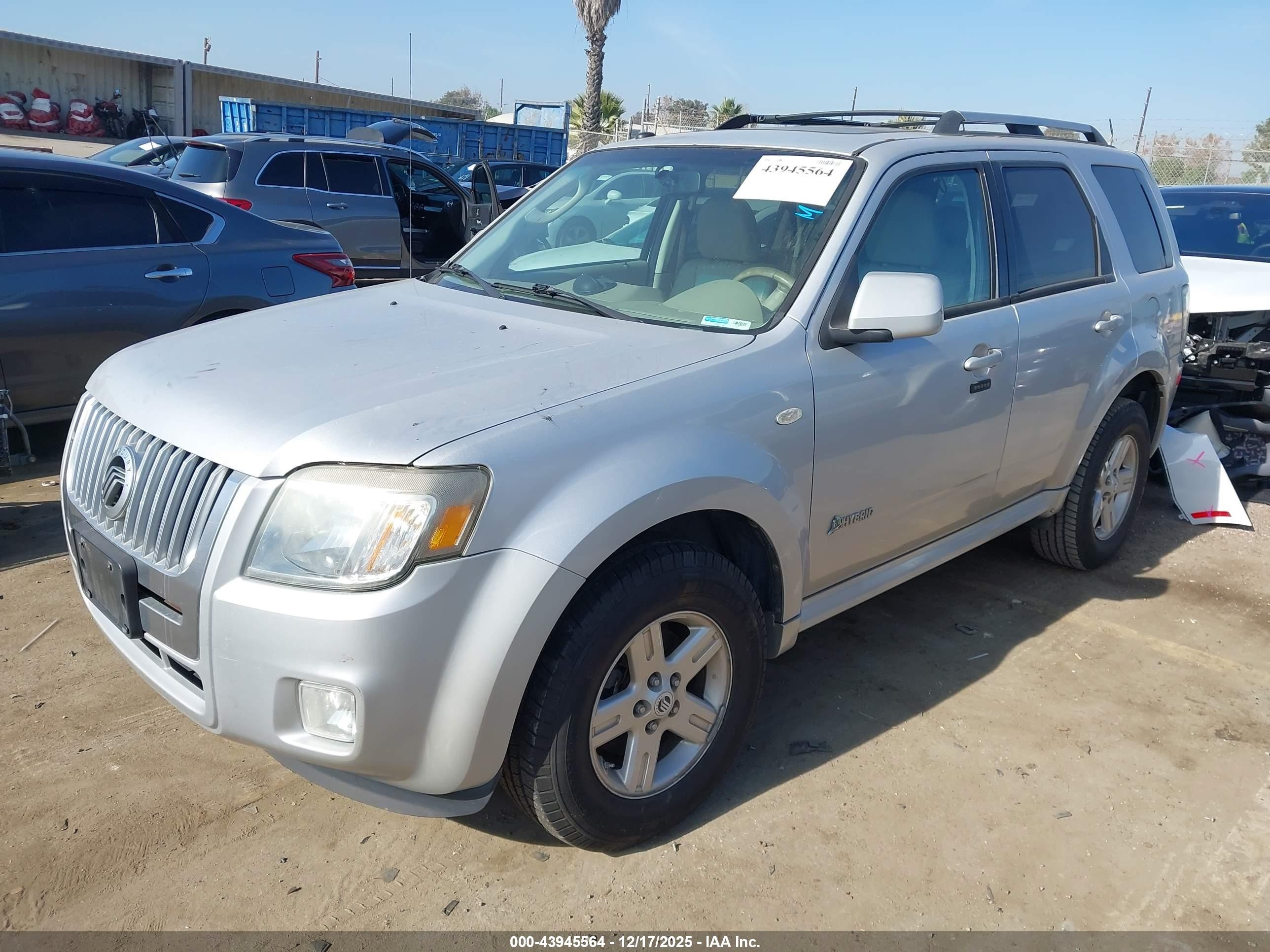 2009 Mercury Mariner Hybrid   Silver vin: 4M2CU293X9KJ20913