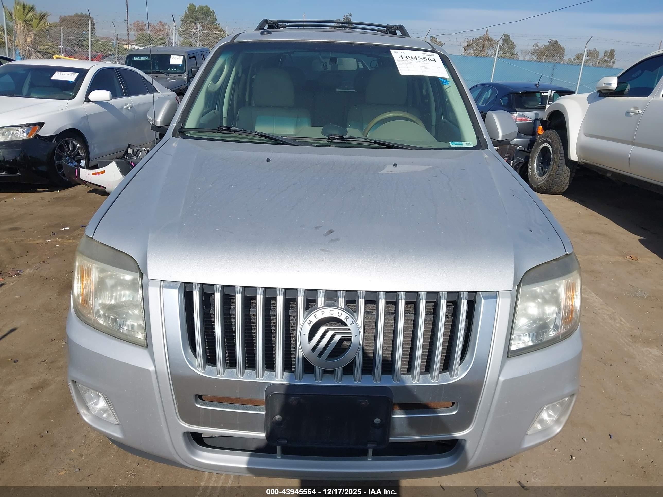 2009 Mercury Mariner Hybrid   Silver vin: 4M2CU293X9KJ20913