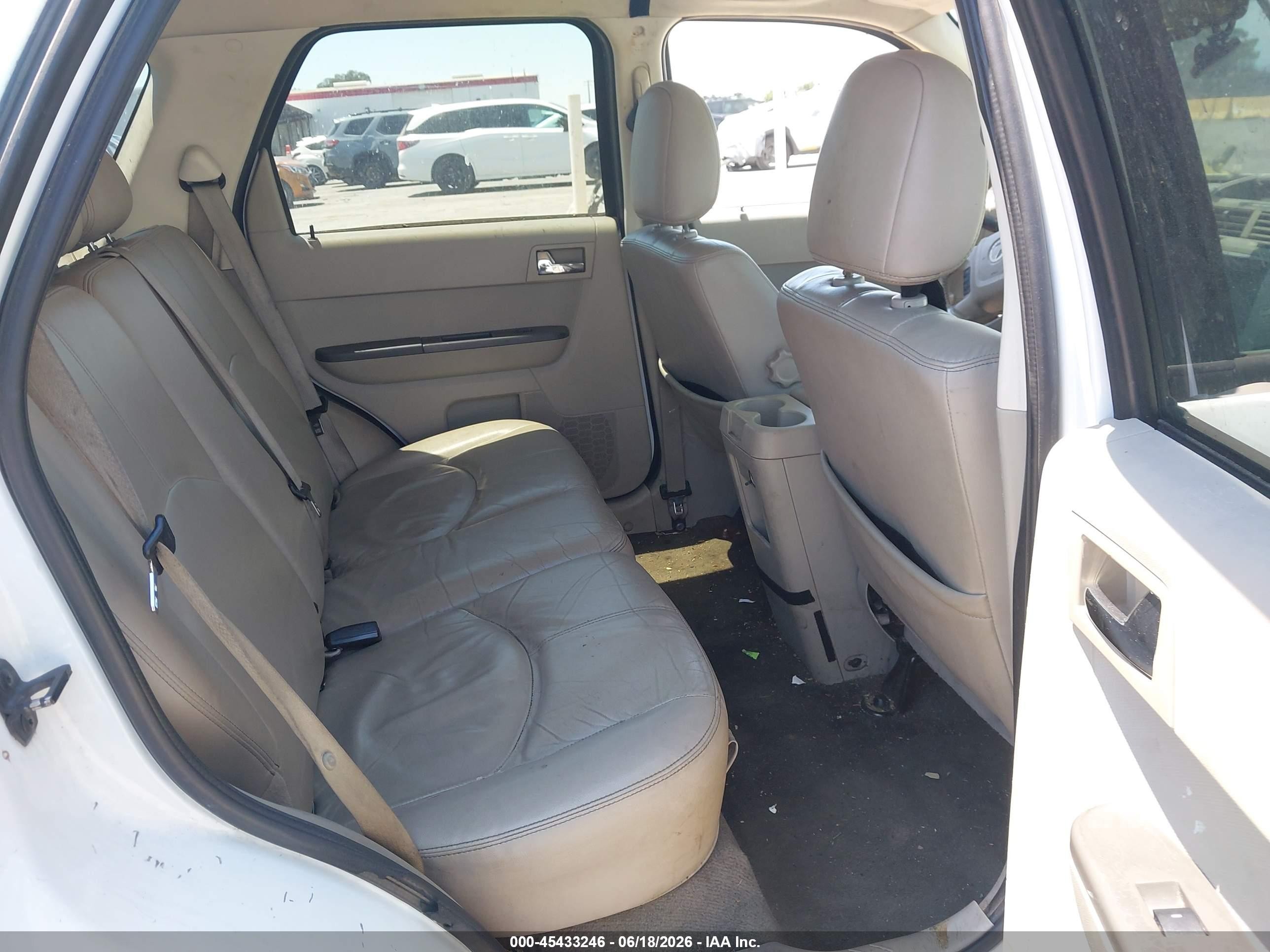2008 Mercury Mariner Hybrid   White vin: 4M2CU29H08KJ23474