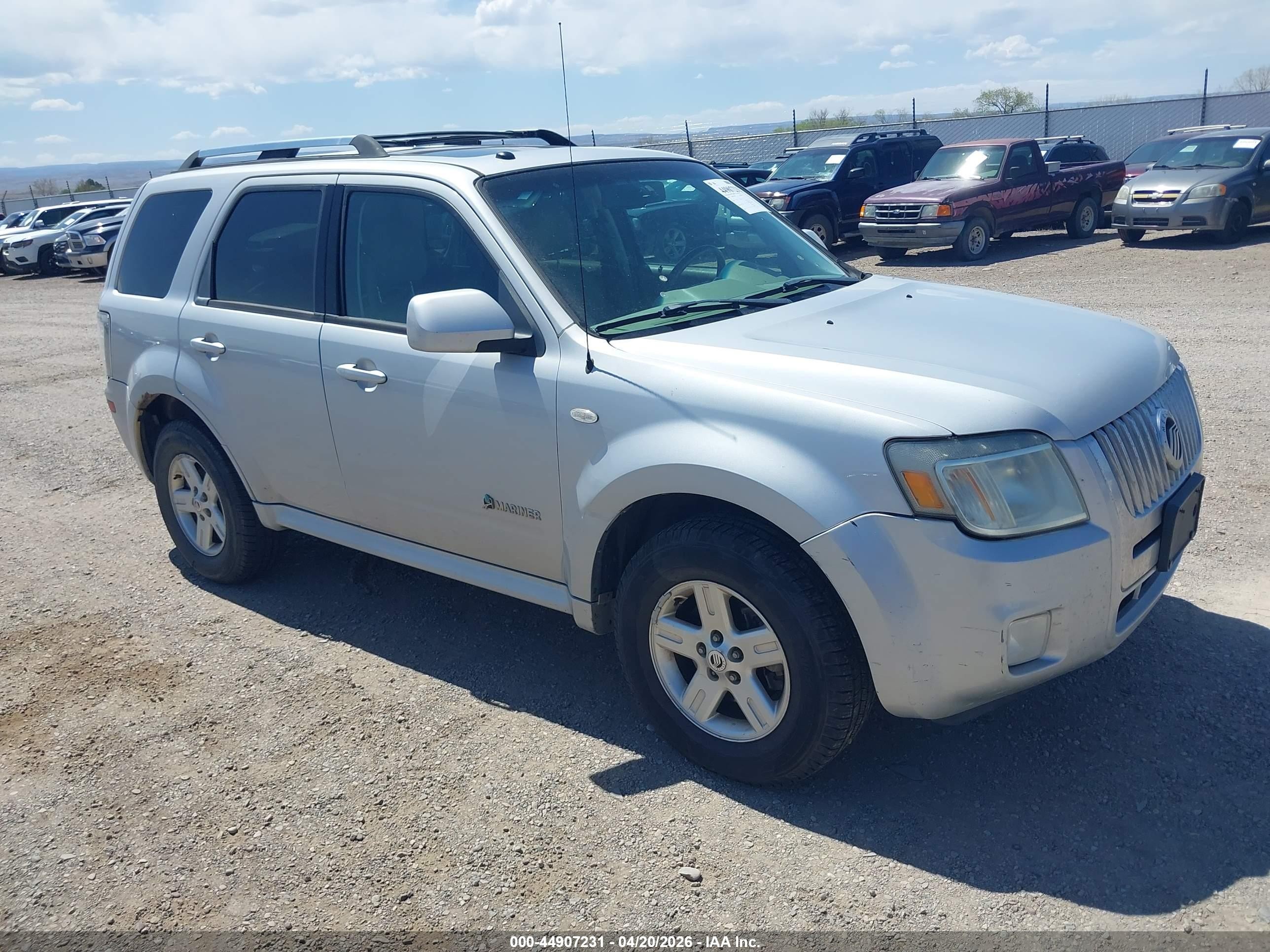 2008 Mercury Mariner Hybrid   Silver vin: 4M2CU29H28KJ09754