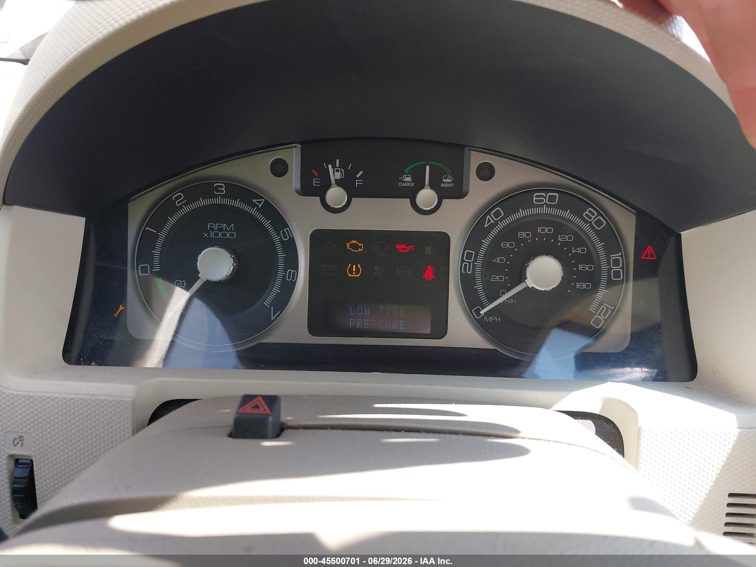 2008 Mercury Mariner Hybrid   Серебряный vin: 4M2CU29H28KJ29390
