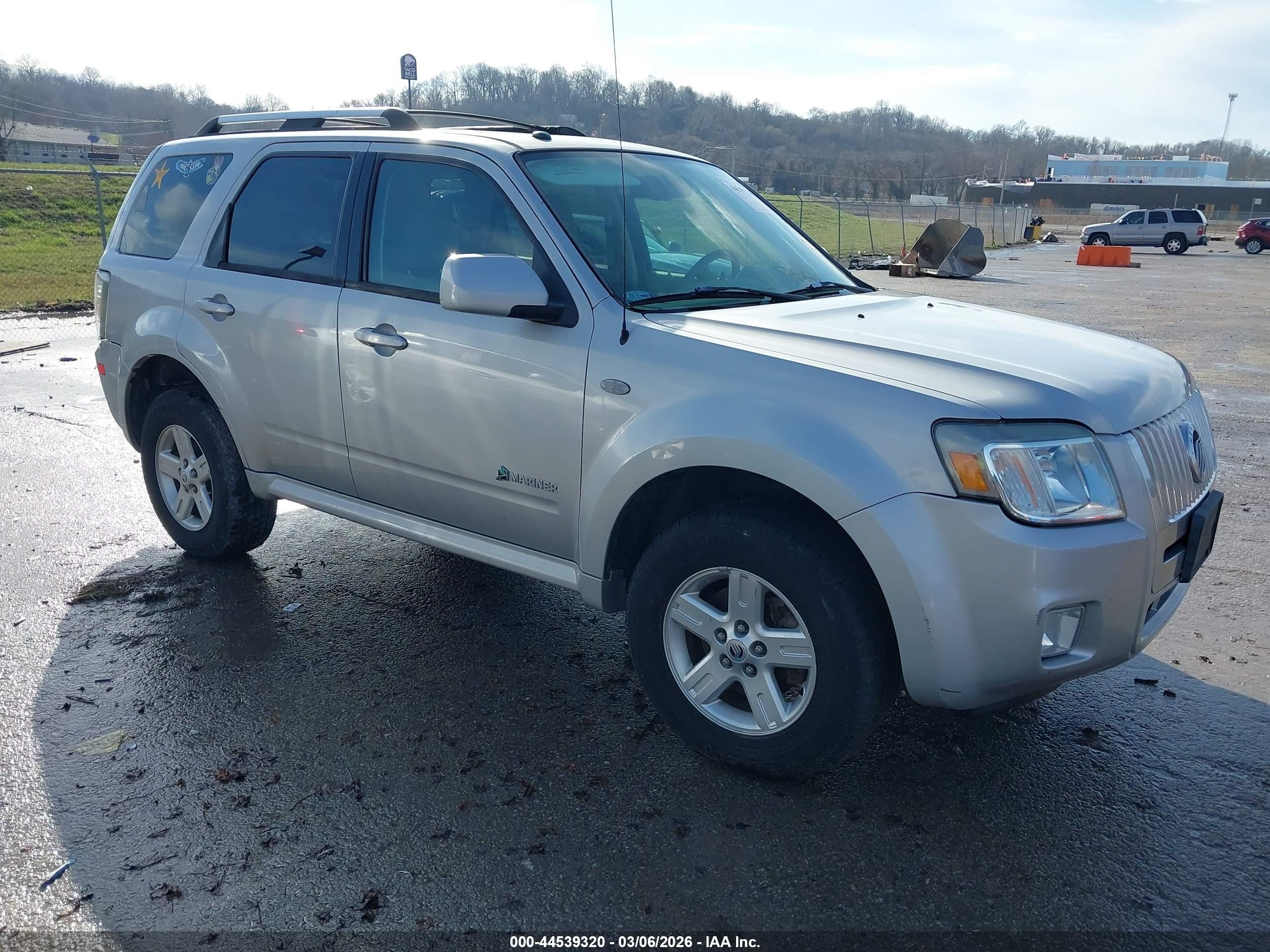 2008 Mercury Mariner Hybrid   Silver vin: 4M2CU29H88KJ37395