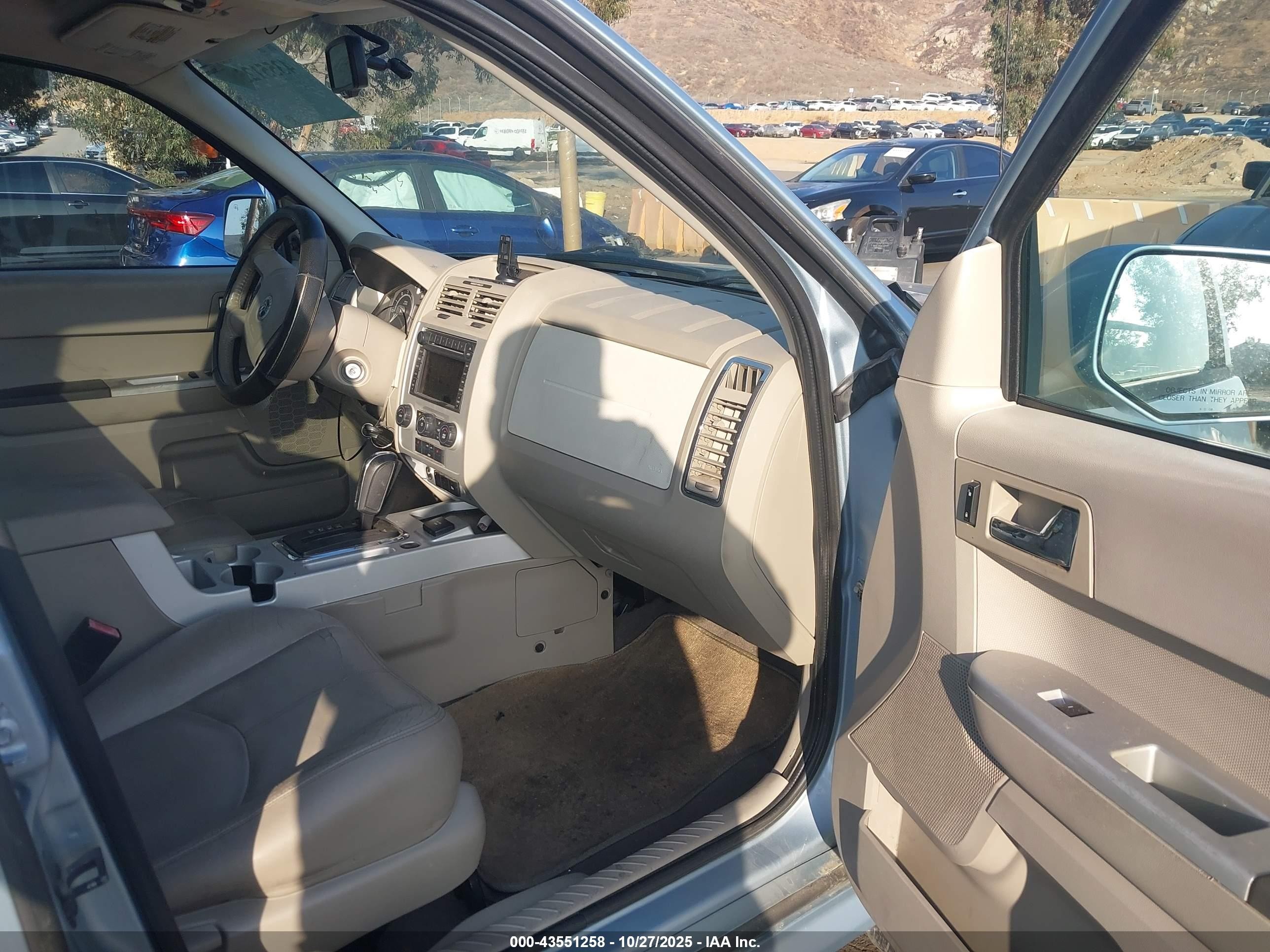 2008 Mercury Mariner Hybrid   Синий vin: 4M2CU29H88KJ52513