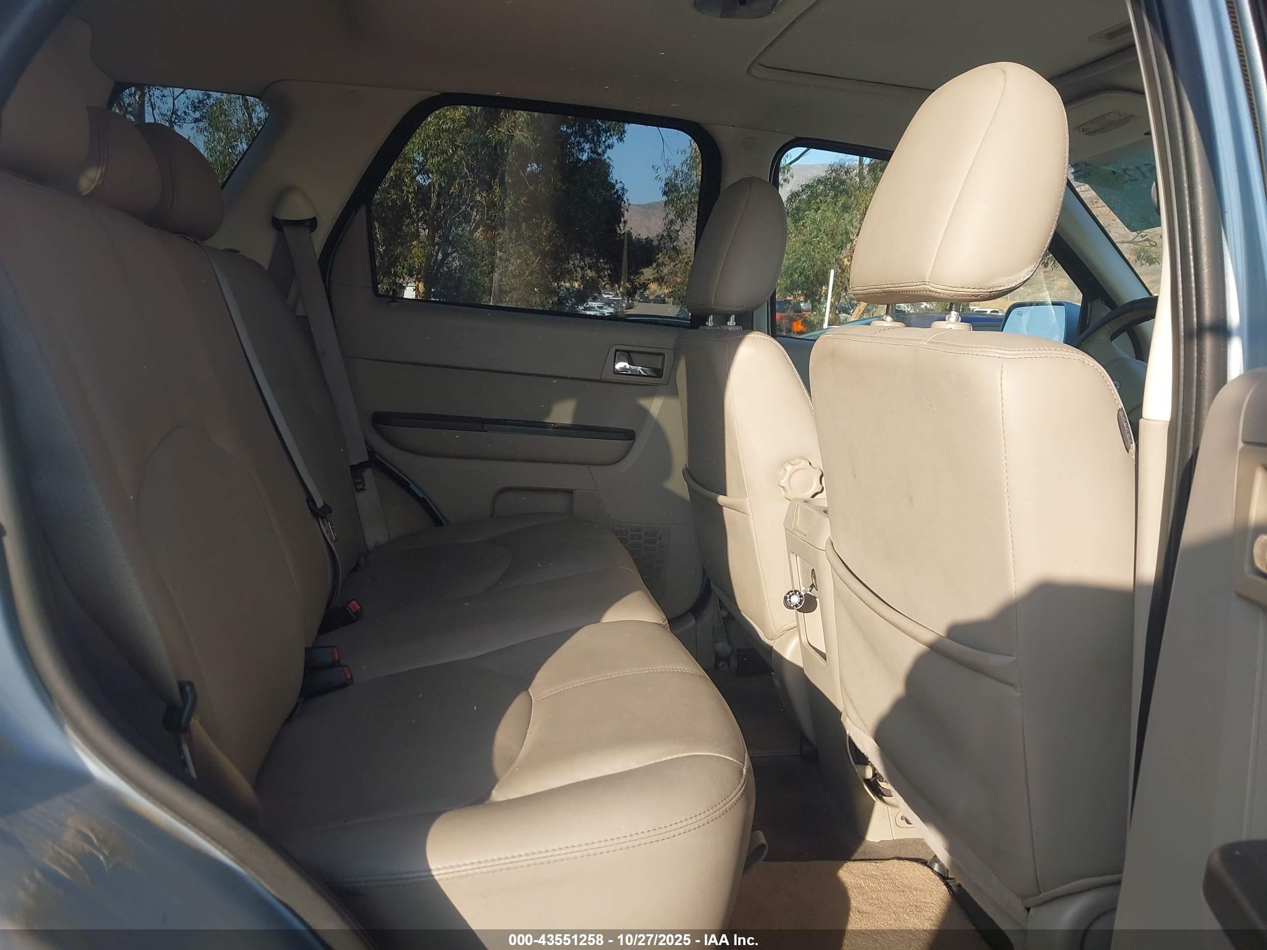 2008 Mercury Mariner Hybrid   Синий vin: 4M2CU29H88KJ52513