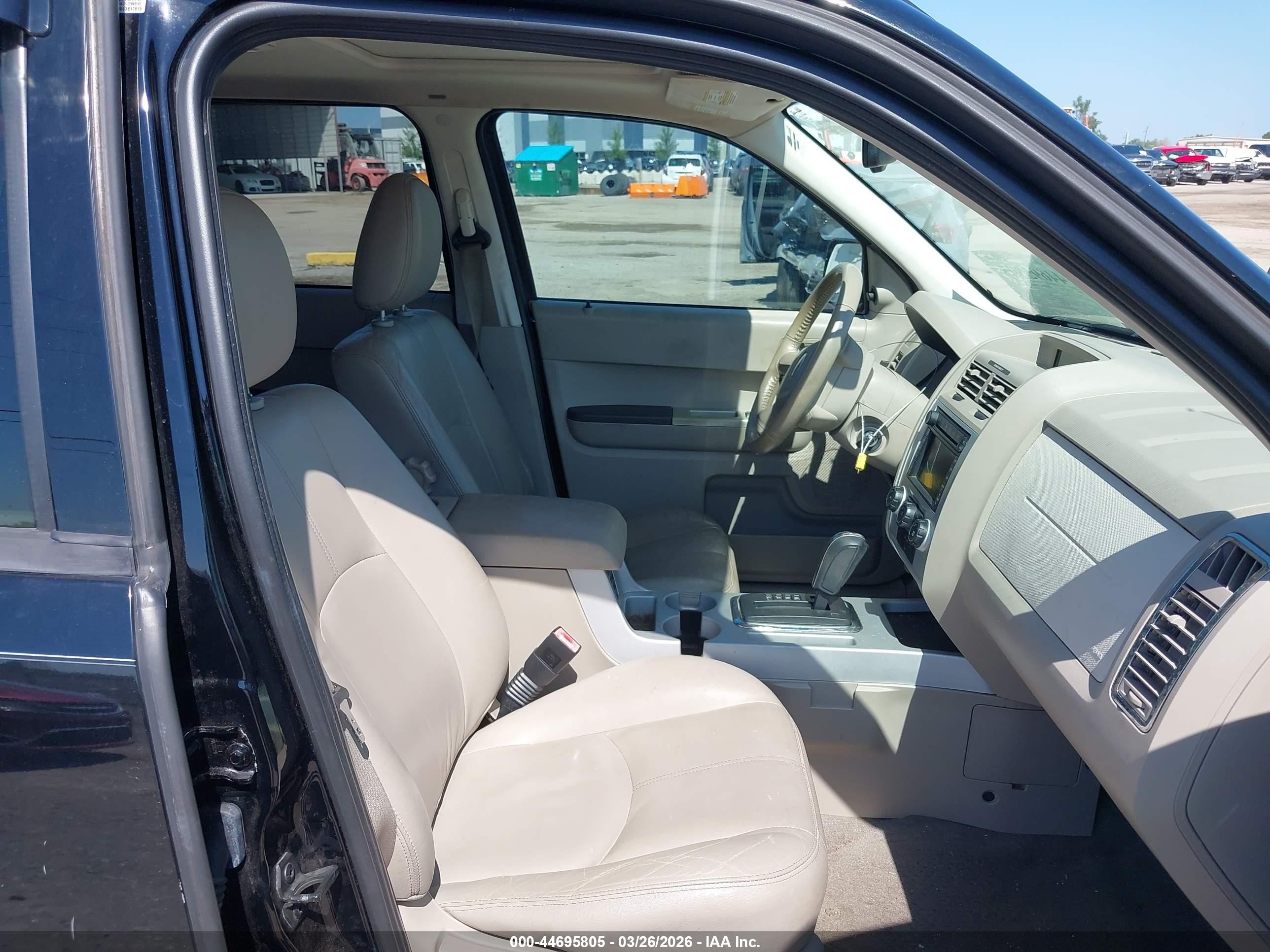 2008 Mercury Mariner Hybrid   Black vin: 4M2CU29H98KJ16197