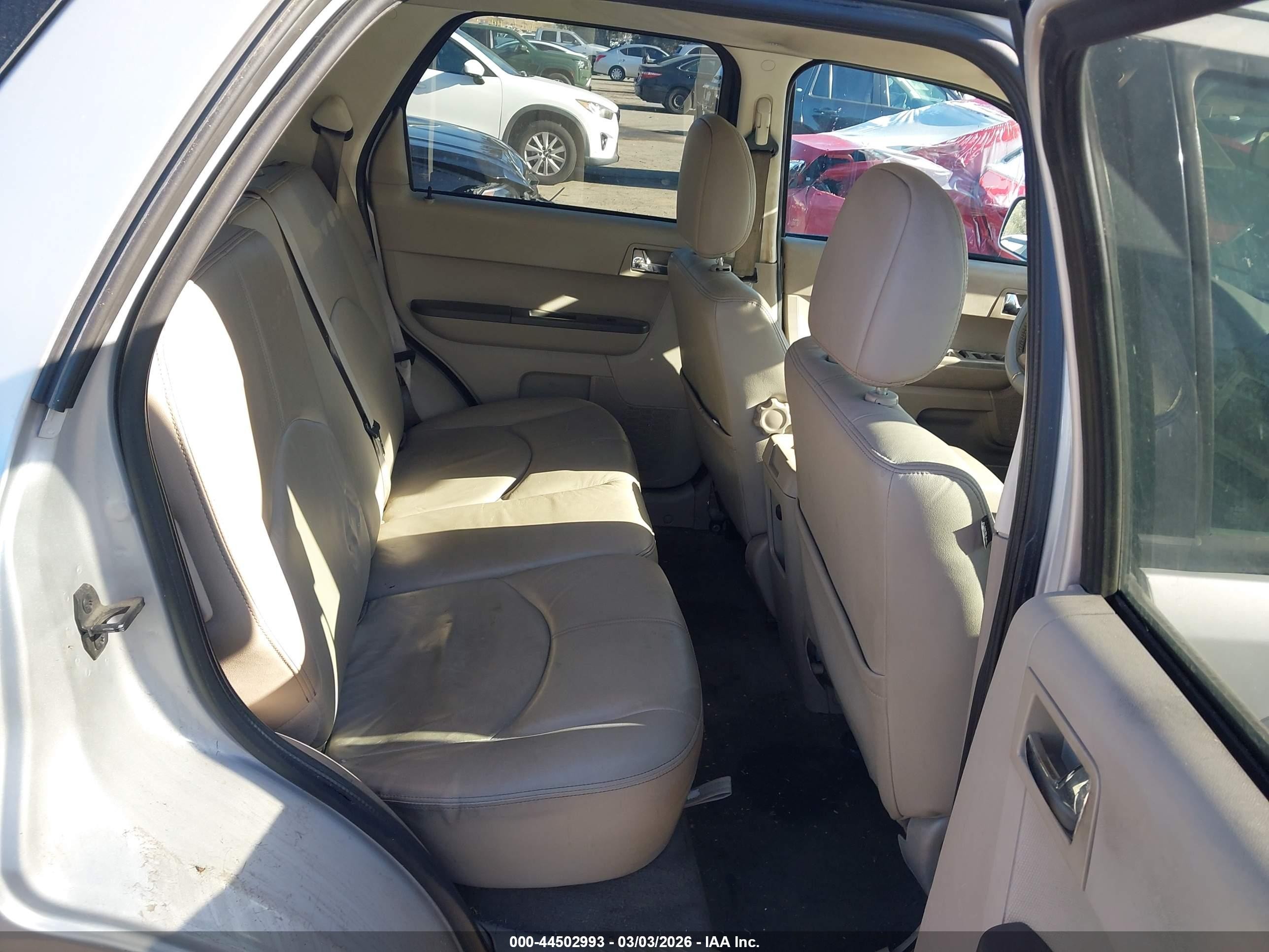 2008 Mercury Mariner Hybrid   Silver vin: 4M2CU29HX8KJ00994