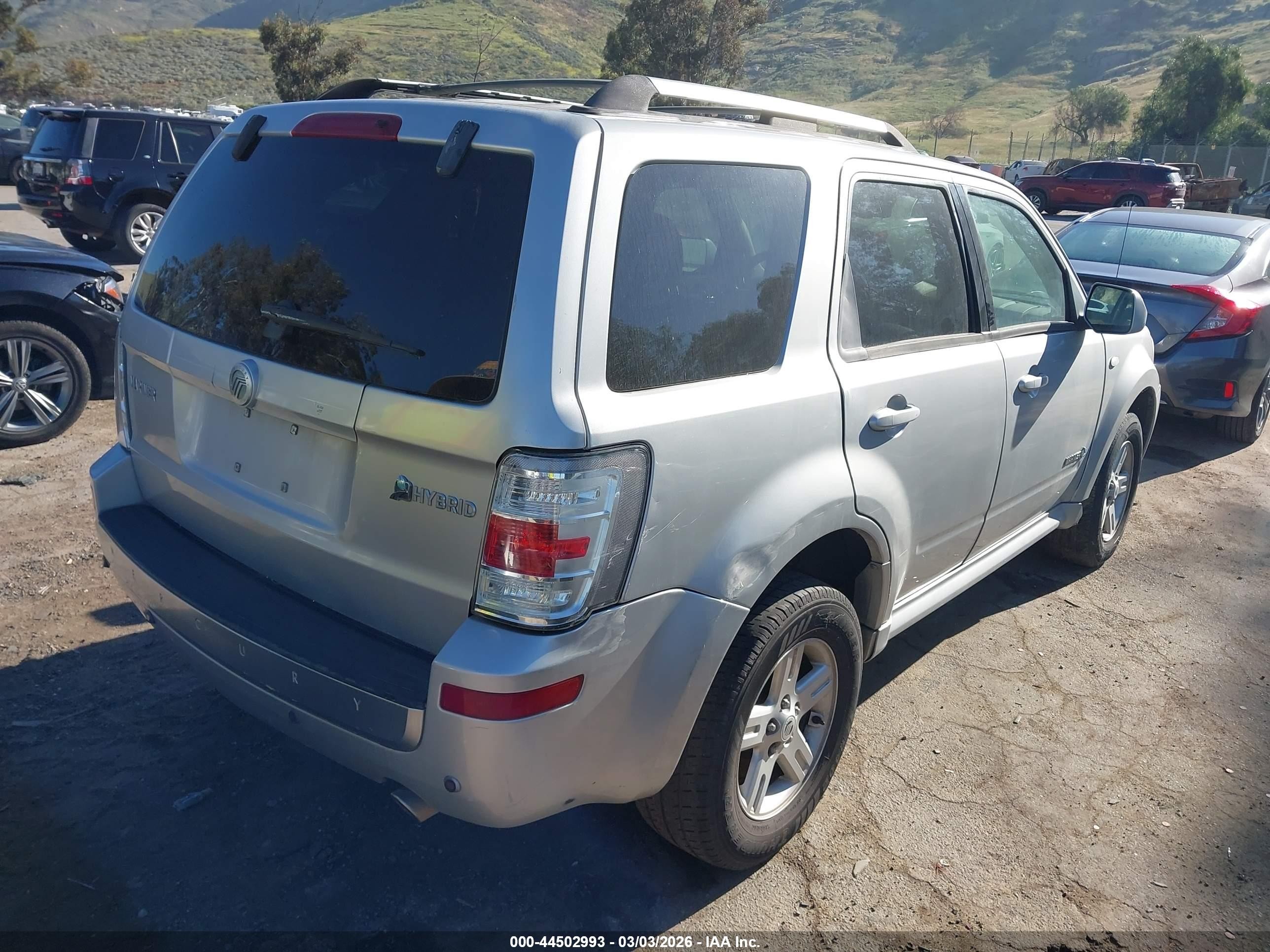 2008 Mercury Mariner Hybrid   Silver vin: 4M2CU29HX8KJ00994