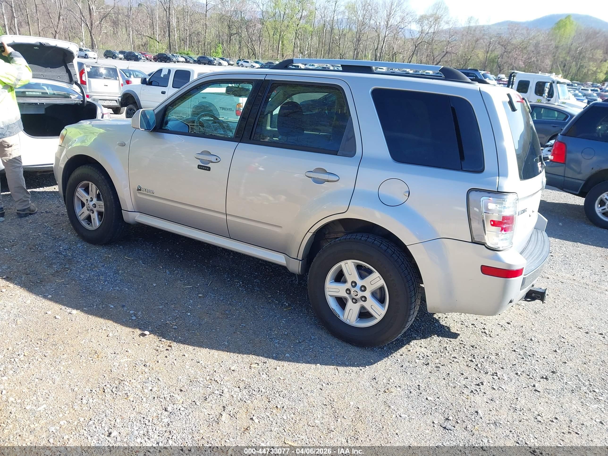 2009 Mercury Mariner Hybrid   Silver vin: 4M2CU39369KJ09851