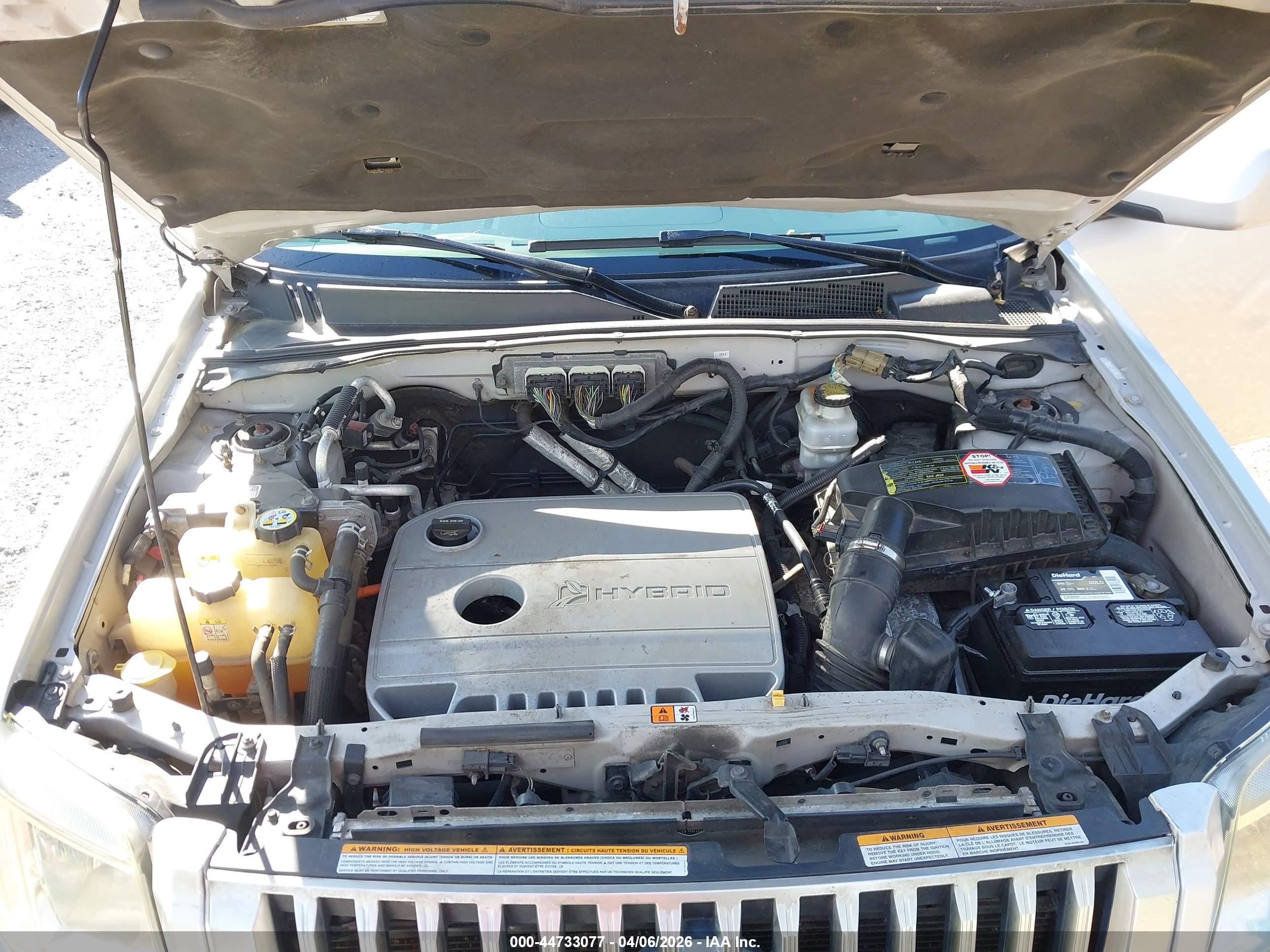 2009 Mercury Mariner Hybrid   Silver vin: 4M2CU39369KJ09851