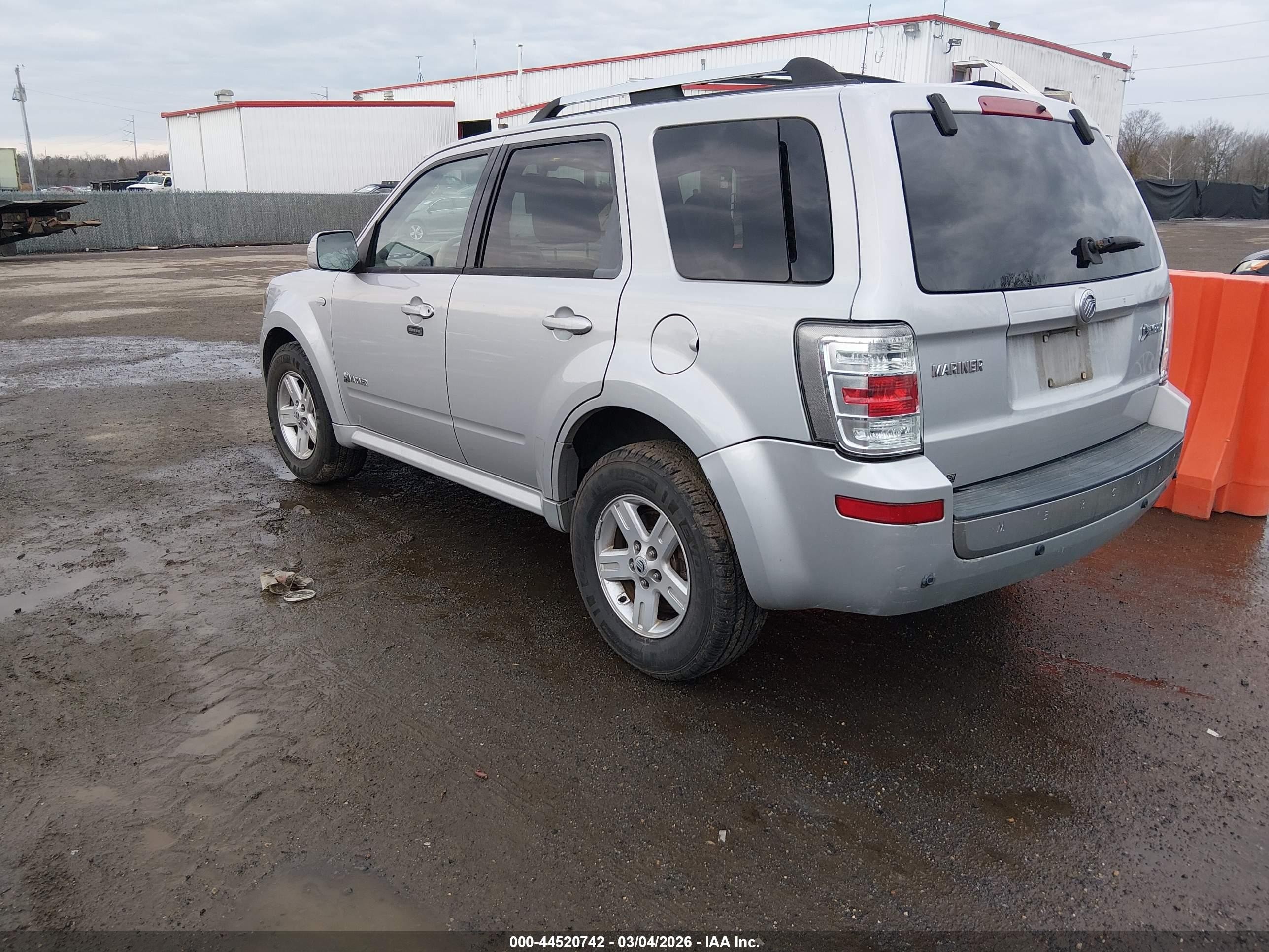 2008 Mercury Mariner Hybrid   Silver vin: 4M2CU39H18KJ31783