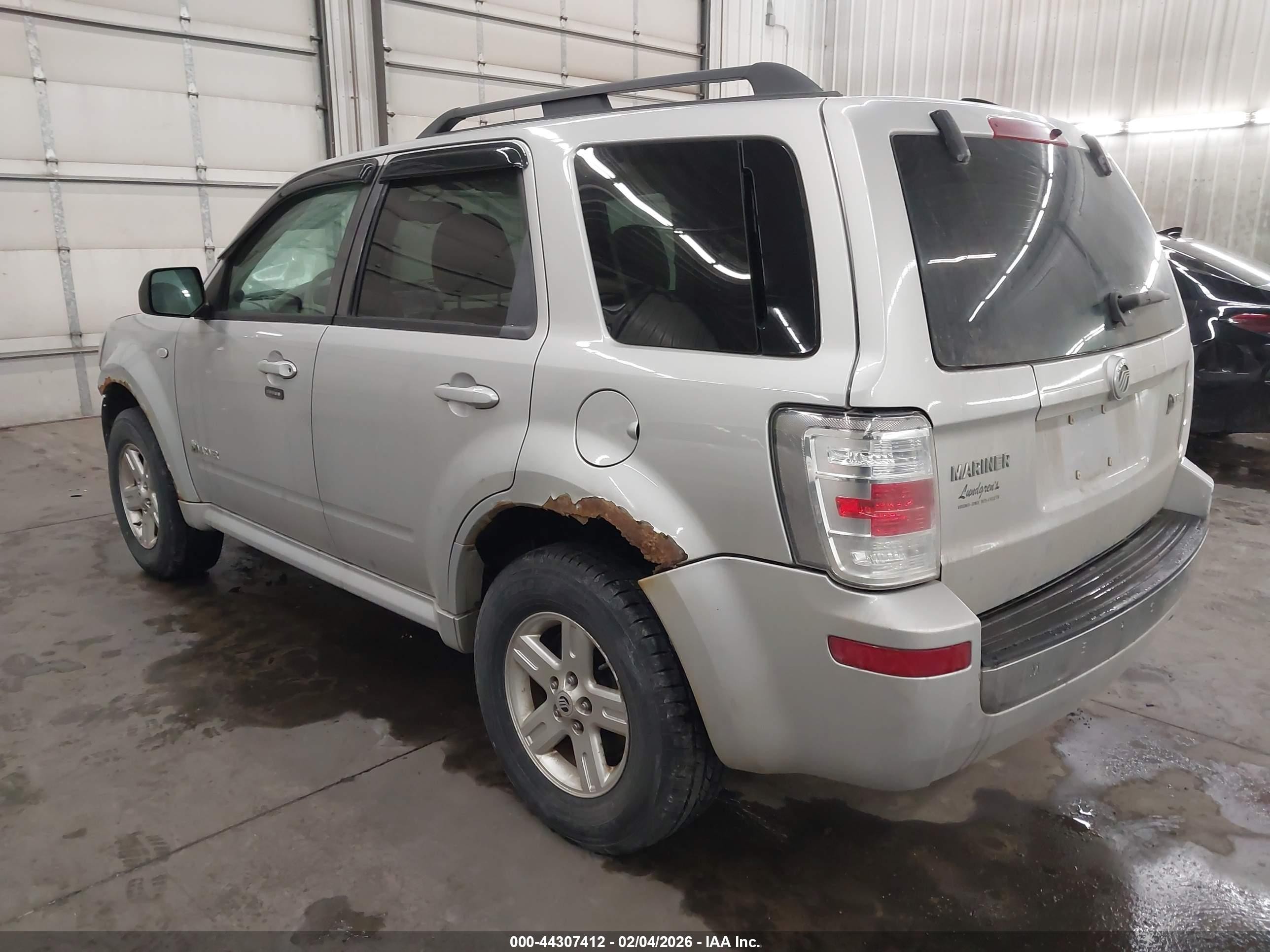 2008 Mercury Mariner Hybrid   Silver vin: 4M2CU39H78KJ07312