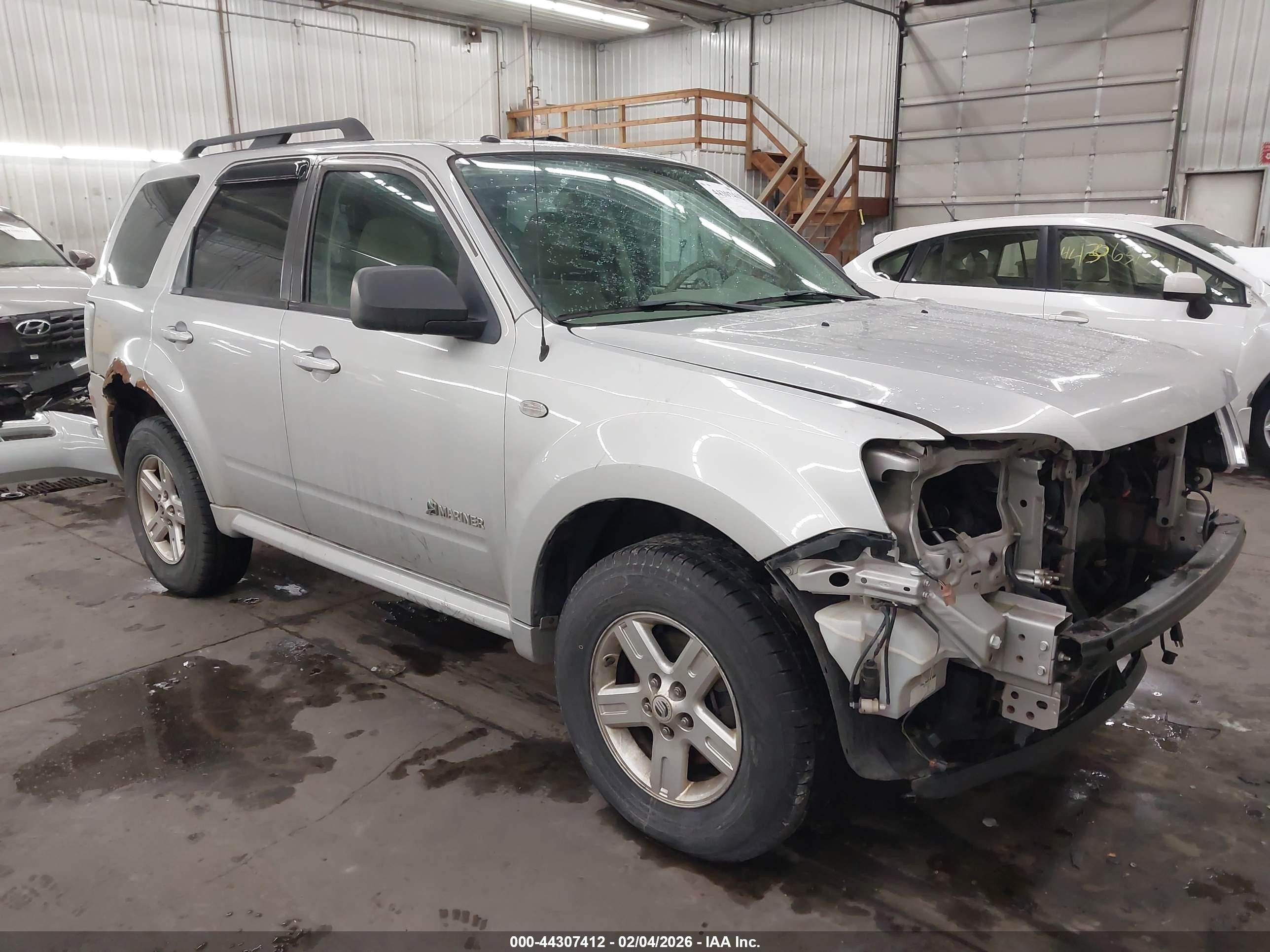 2008 Mercury Mariner Hybrid   Silver vin: 4M2CU39H78KJ07312