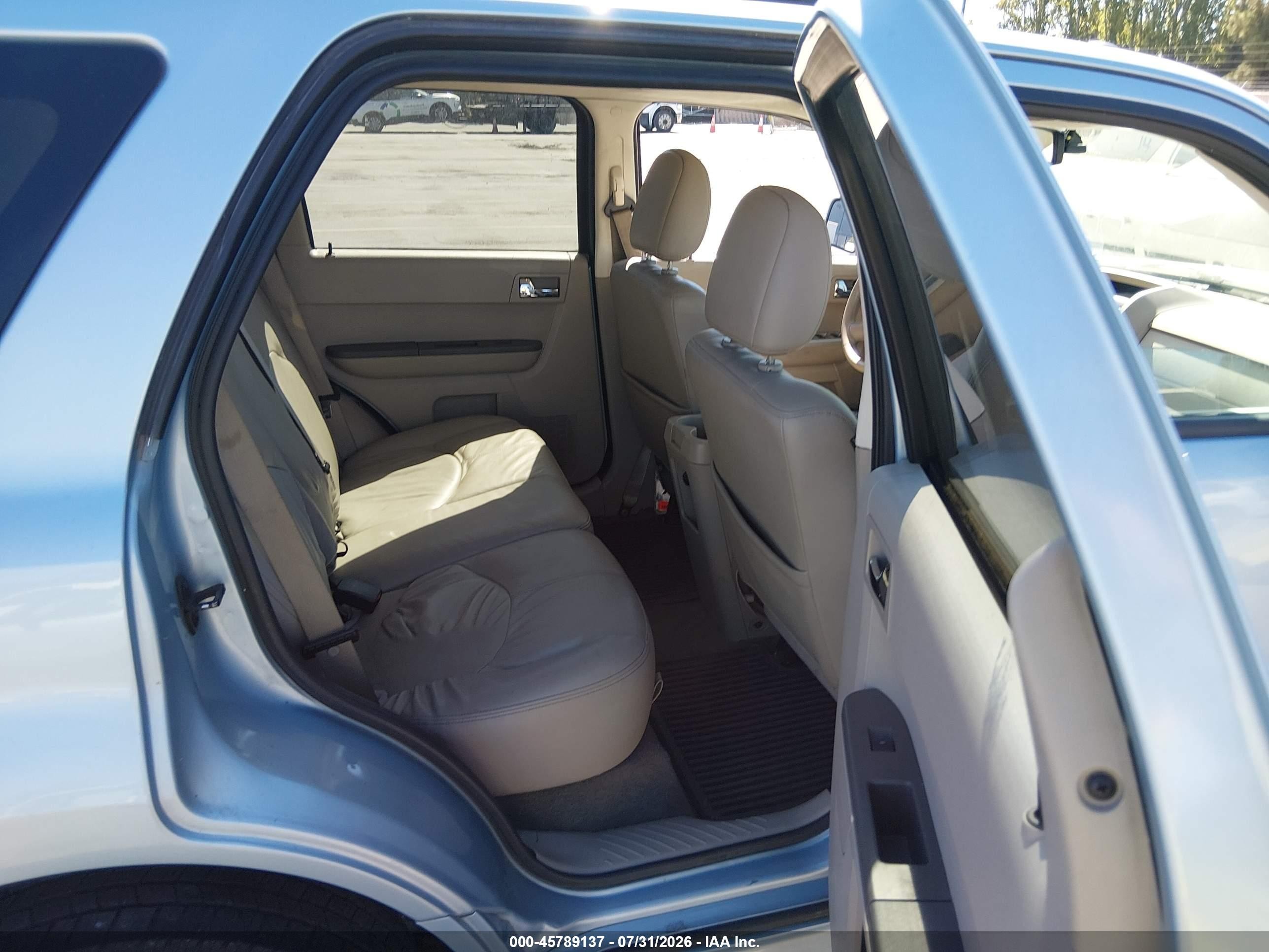 2008 Mercury Mariner Hybrid   Light Blue vin: 4M2CU39H78KJ07679