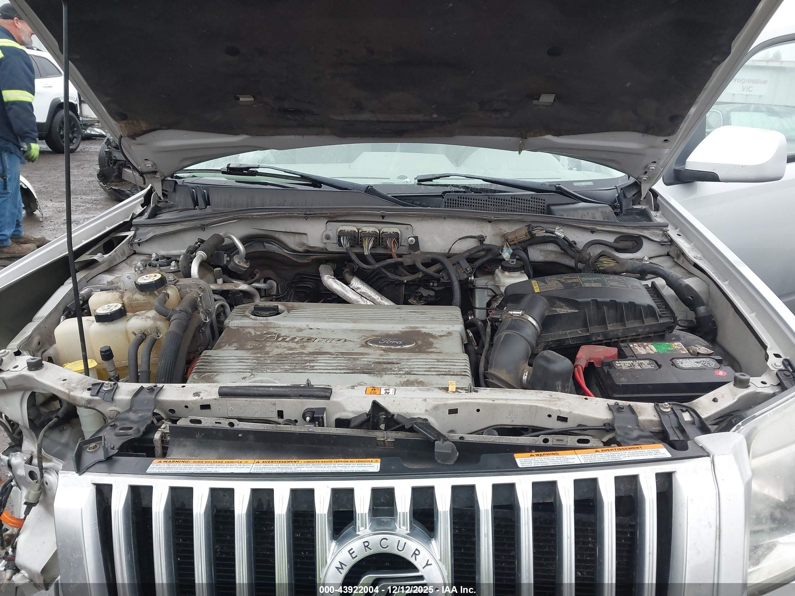 2008 Mercury Mariner Hybrid   Silver vin: 4M2CU39HX8KJ21950
