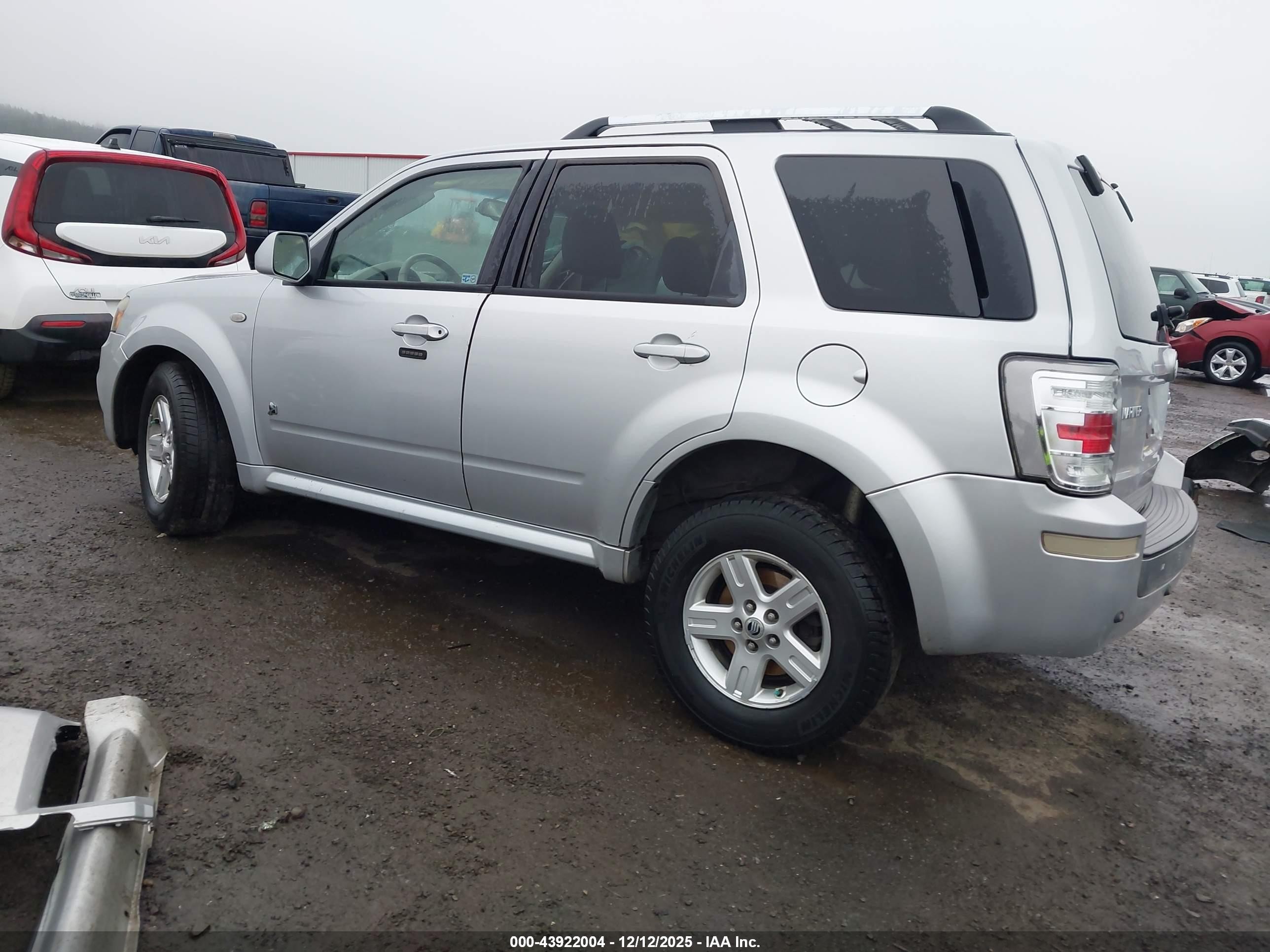 2008 Mercury Mariner Hybrid   Silver vin: 4M2CU39HX8KJ21950