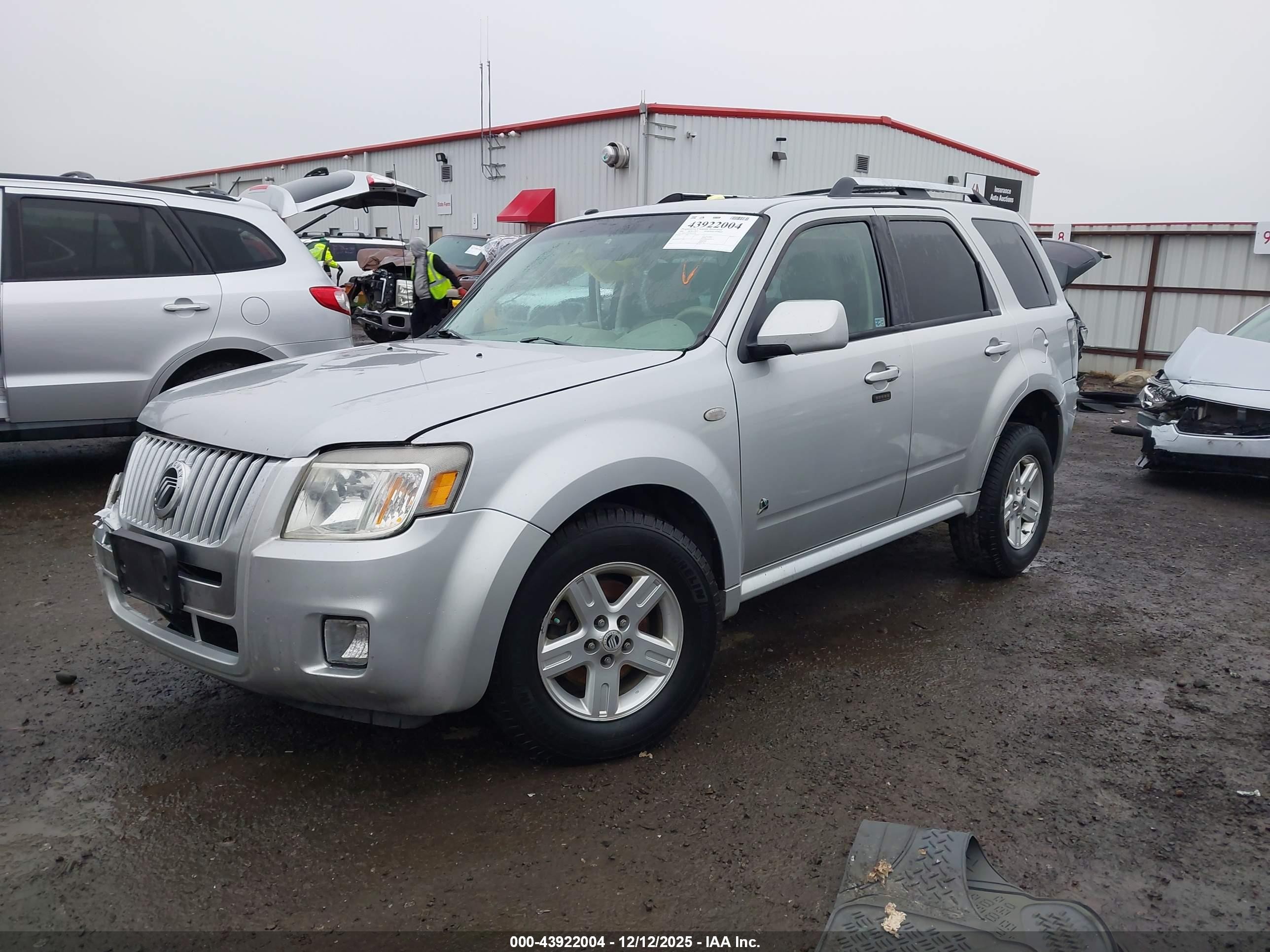 2008 Mercury Mariner Hybrid   Silver vin: 4M2CU39HX8KJ21950