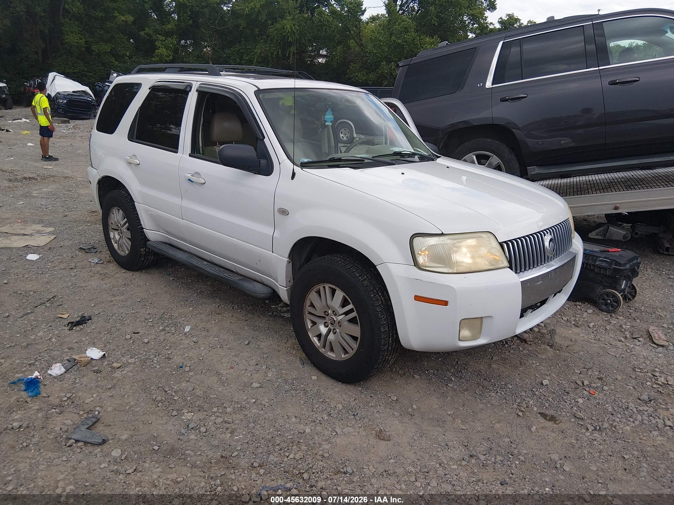 2005 Mercury Mariner Luxury/premier White vin: 4M2CU56115DJ21130