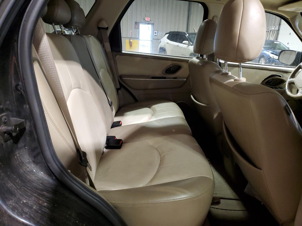 4M2CU56186KJ09764 — 2006 MERCURY MARINER History & VIN | AutoHelperBot
