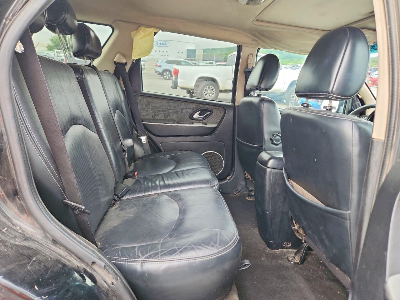 2005 Mercury Mariner Black vin: 4M2CU57185DJ29062