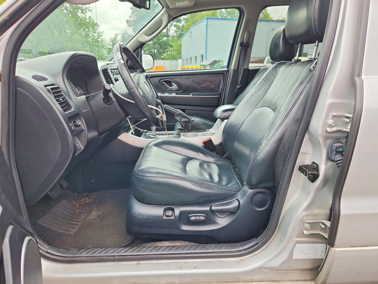 2006 Mercury Mariner Silver vin: 4M2CU57196KJ02840
