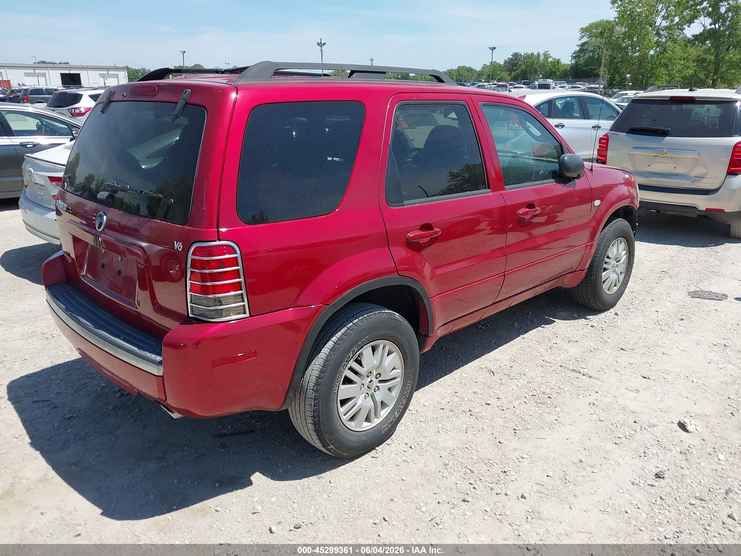 2007 Mercury Mariner Luxury Red vin: 4M2CU81157KJ06654