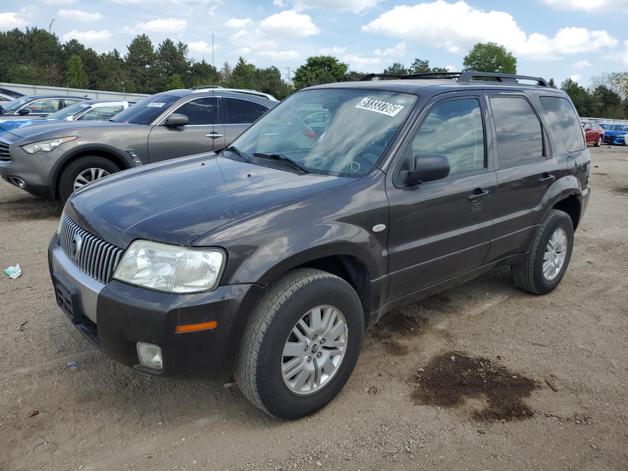2007 Mercury Mariner Luxury Gray vin: 4M2CU81177KJ04100 Damage: Left Front Fender, Dent(S) W/ Paint Dmg, 1 To 2 Inches