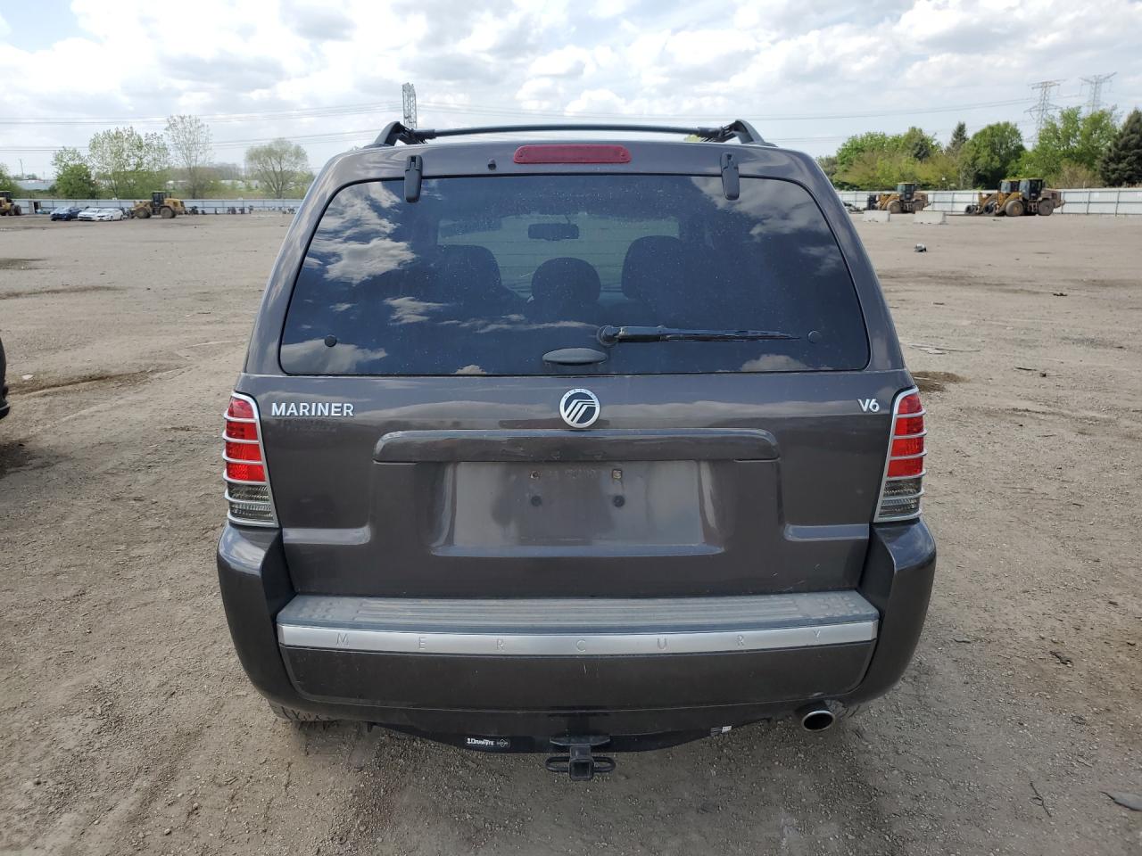 2007 Mercury Mariner Luxury Gray vin: 4M2CU81177KJ04100 Damage: Lift Gate, Heavy Scratch, 2 To 3 Inches