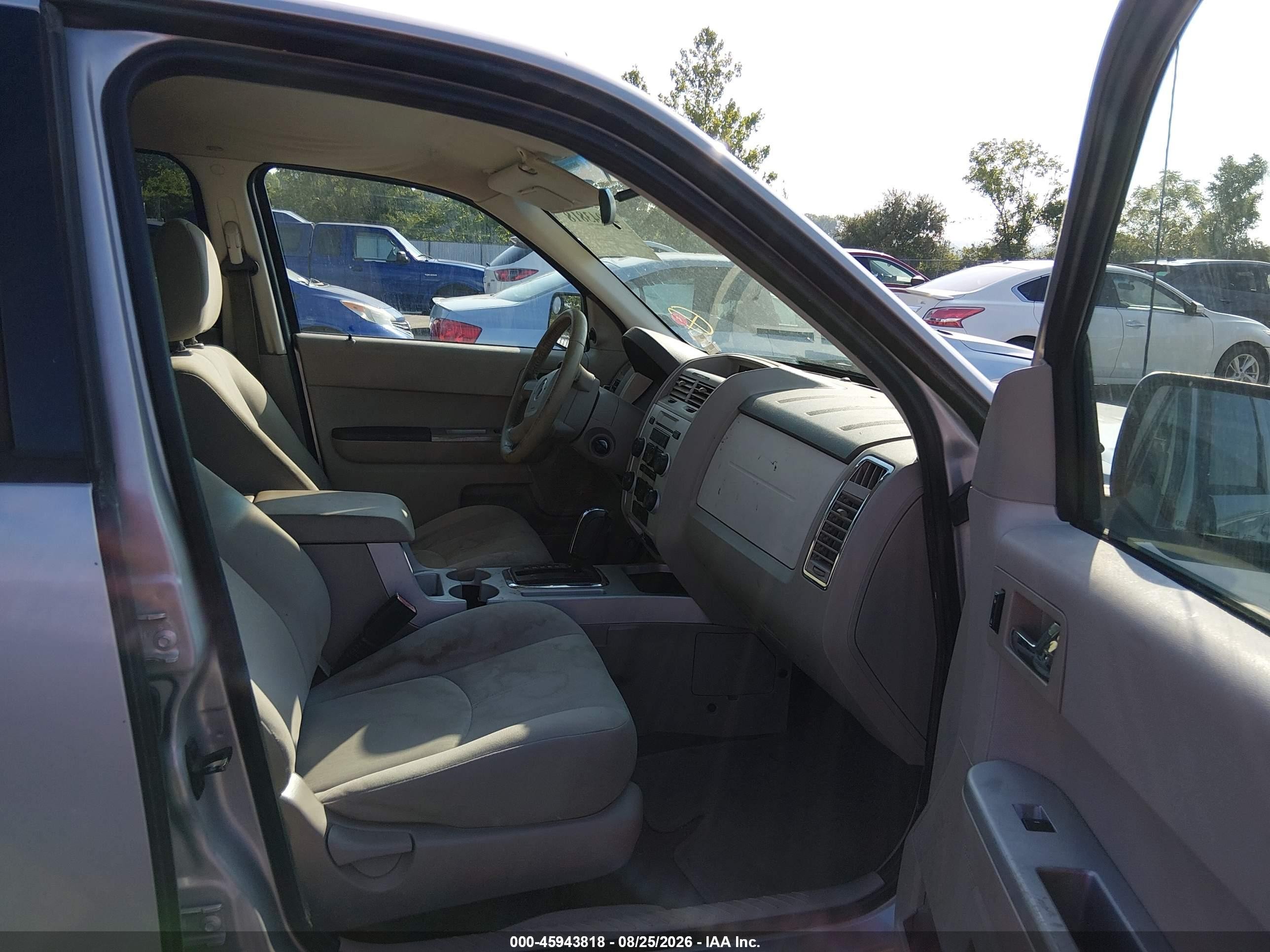 2008 Mercury Mariner V6 Бежевый vin: 4M2CU811X8KJ23466