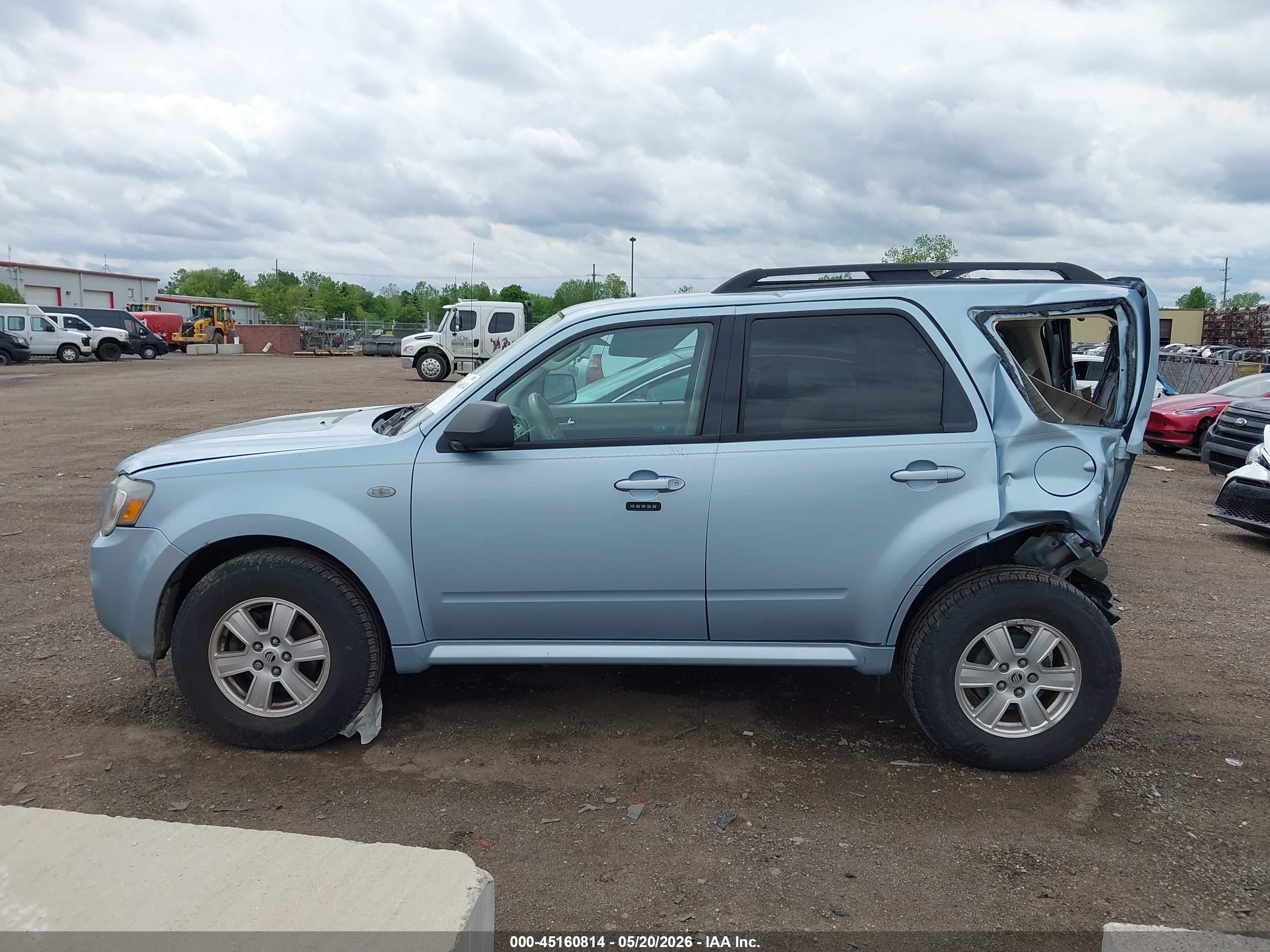 2009 Mercury Mariner I4 Light Blue vin: 4M2CU81759KJ18049