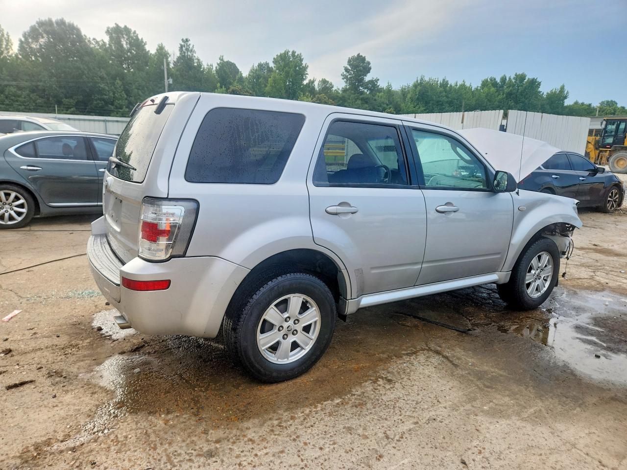 2009 Mercury Mariner Silver vin: 4M2CU81769KJ26600