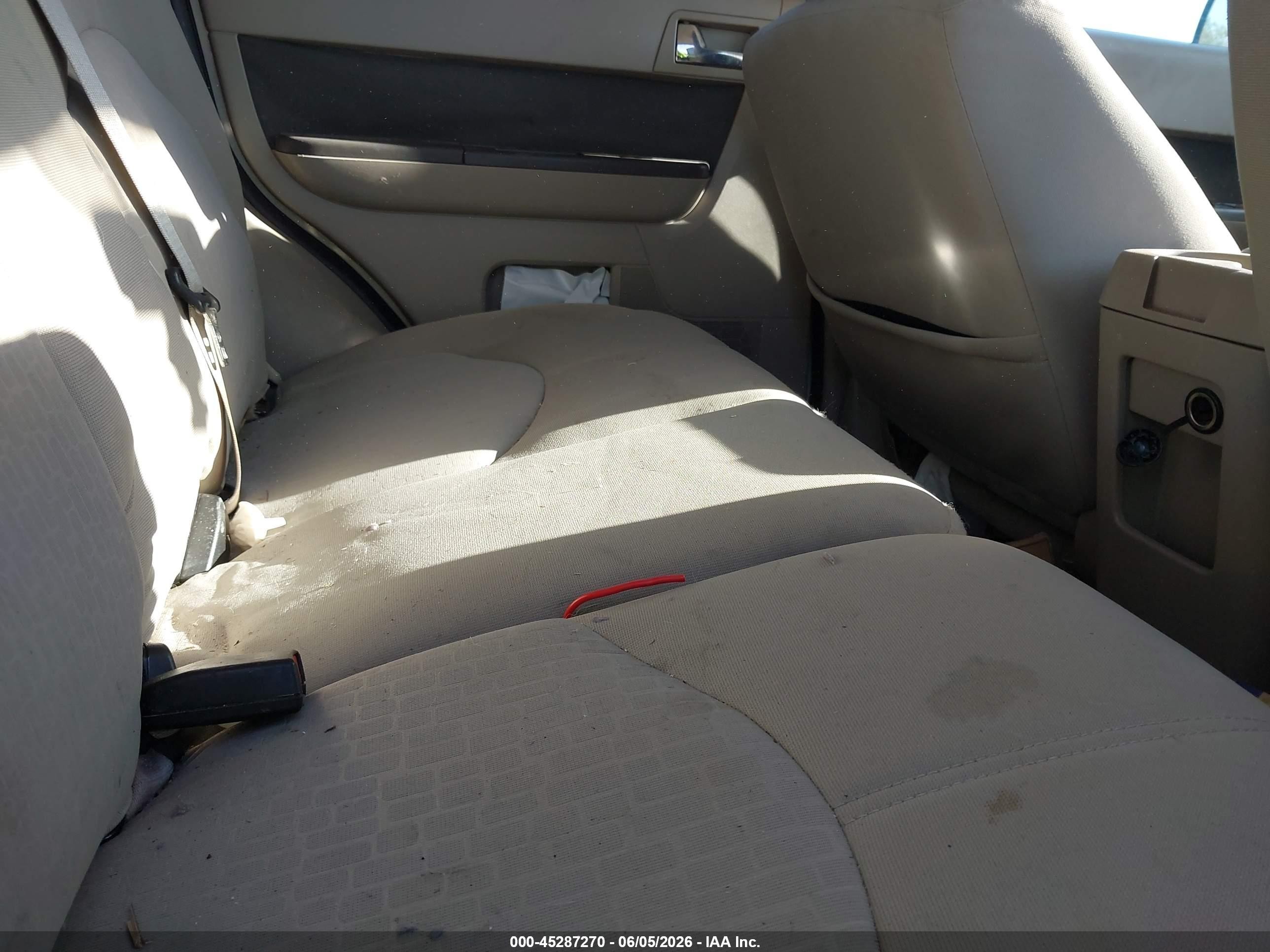2009 Mercury Mariner V6 Белый vin: 4M2CU81G19KJ07369