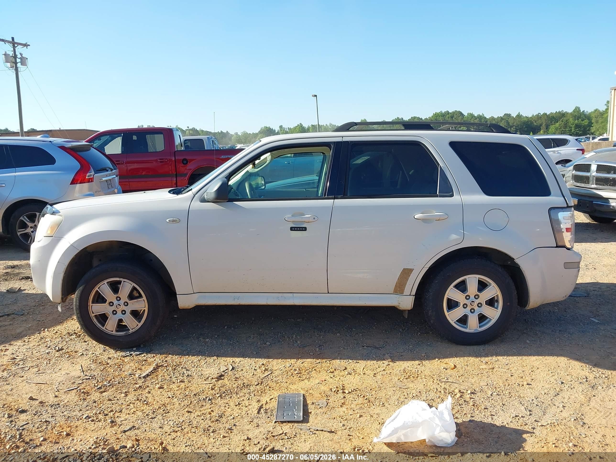 2009 Mercury Mariner V6 Белый vin: 4M2CU81G19KJ07369