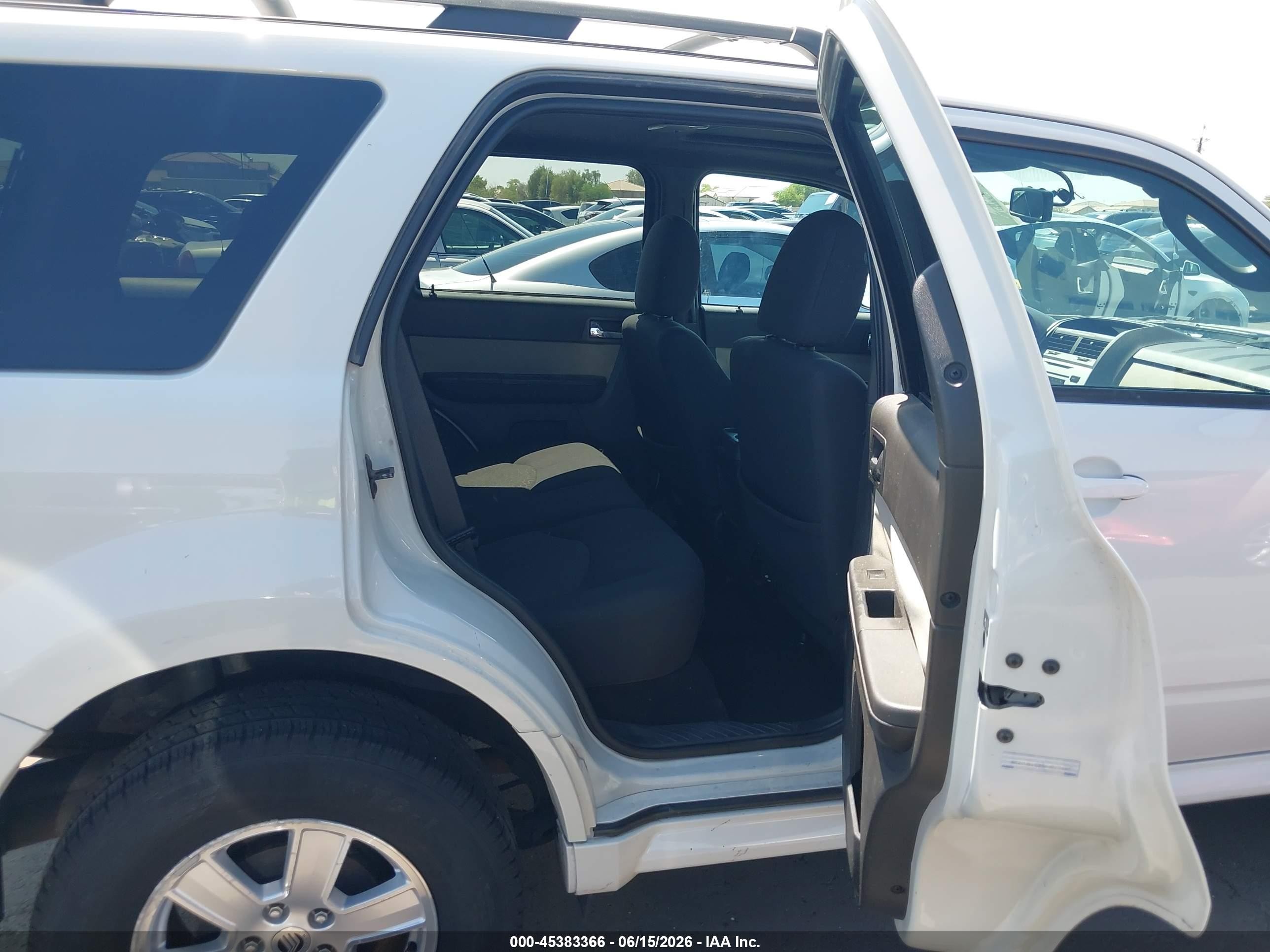 2009 Mercury Mariner V6 White vin: 4M2CU81G39KJ07566
