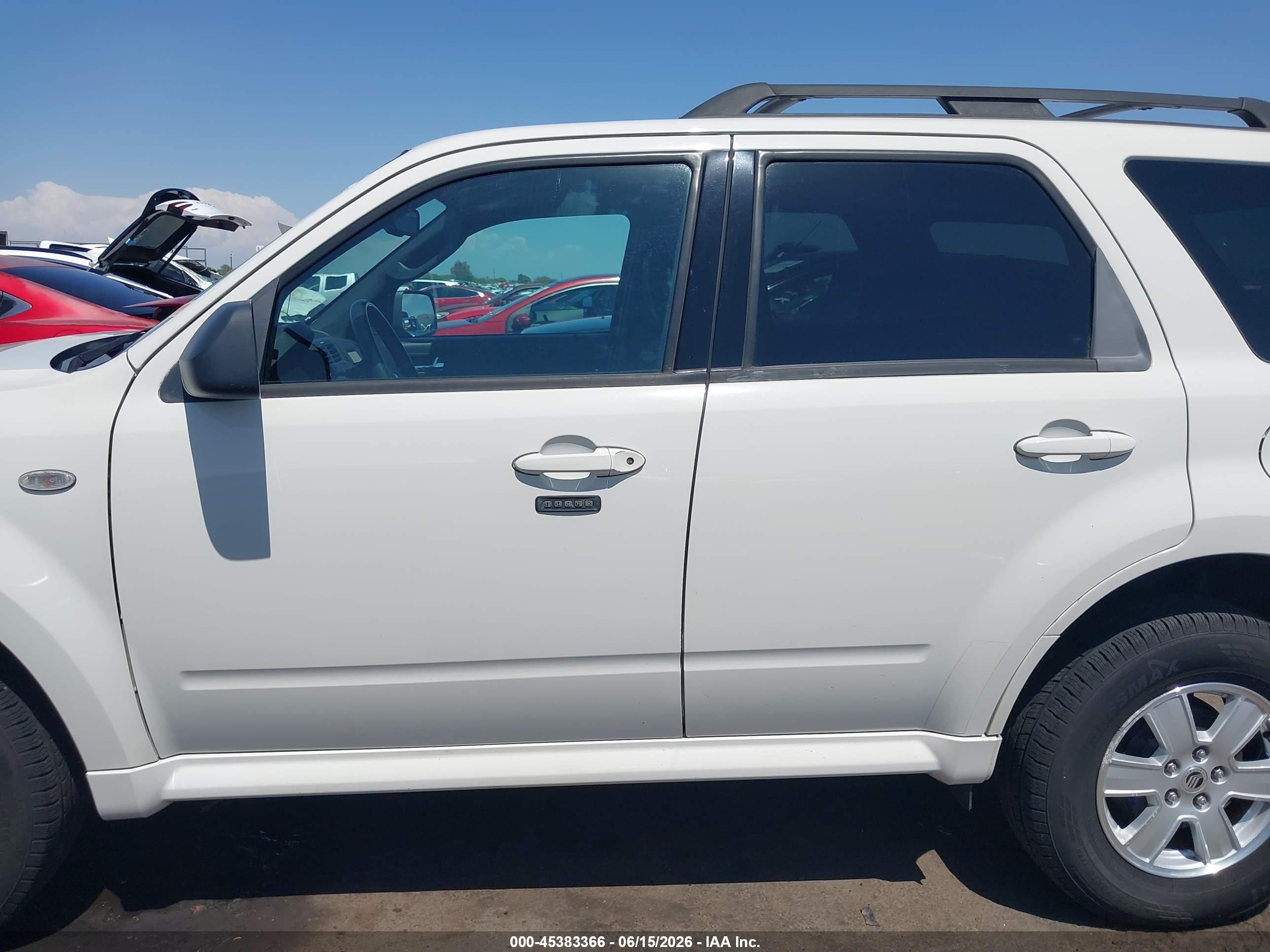 2009 Mercury Mariner V6 White vin: 4M2CU81G39KJ07566