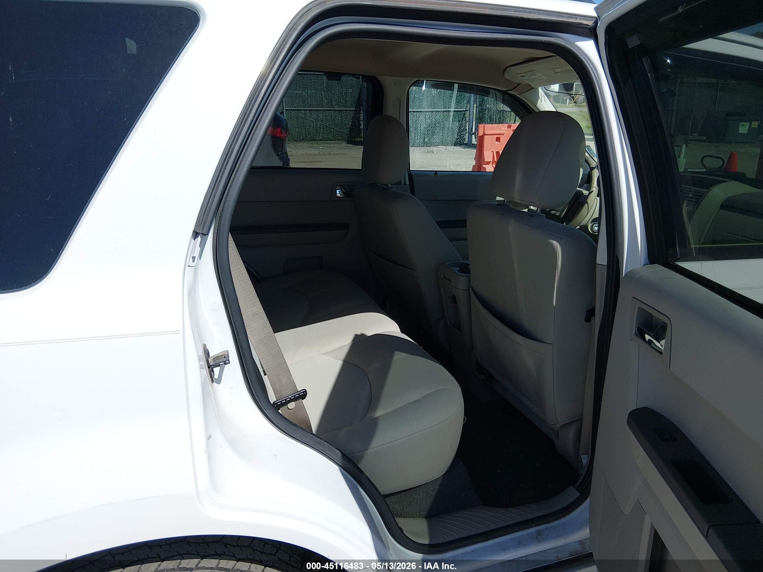 2008 Mercury Mariner I4 White vin: 4M2CU81Z98KJ13534