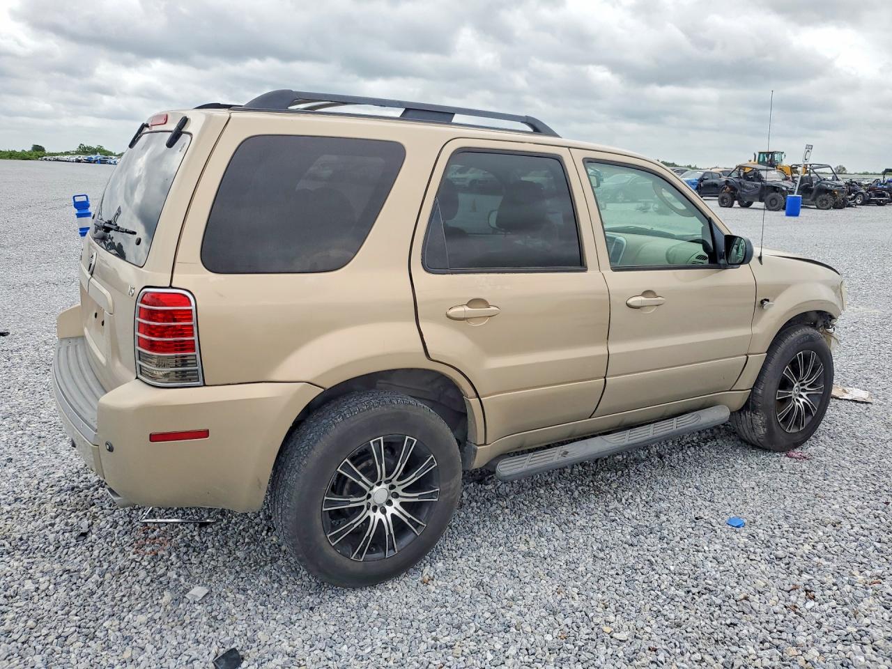 2007 Mercury Mariner Premier Gold vin: 4M2CU87117KJ08702