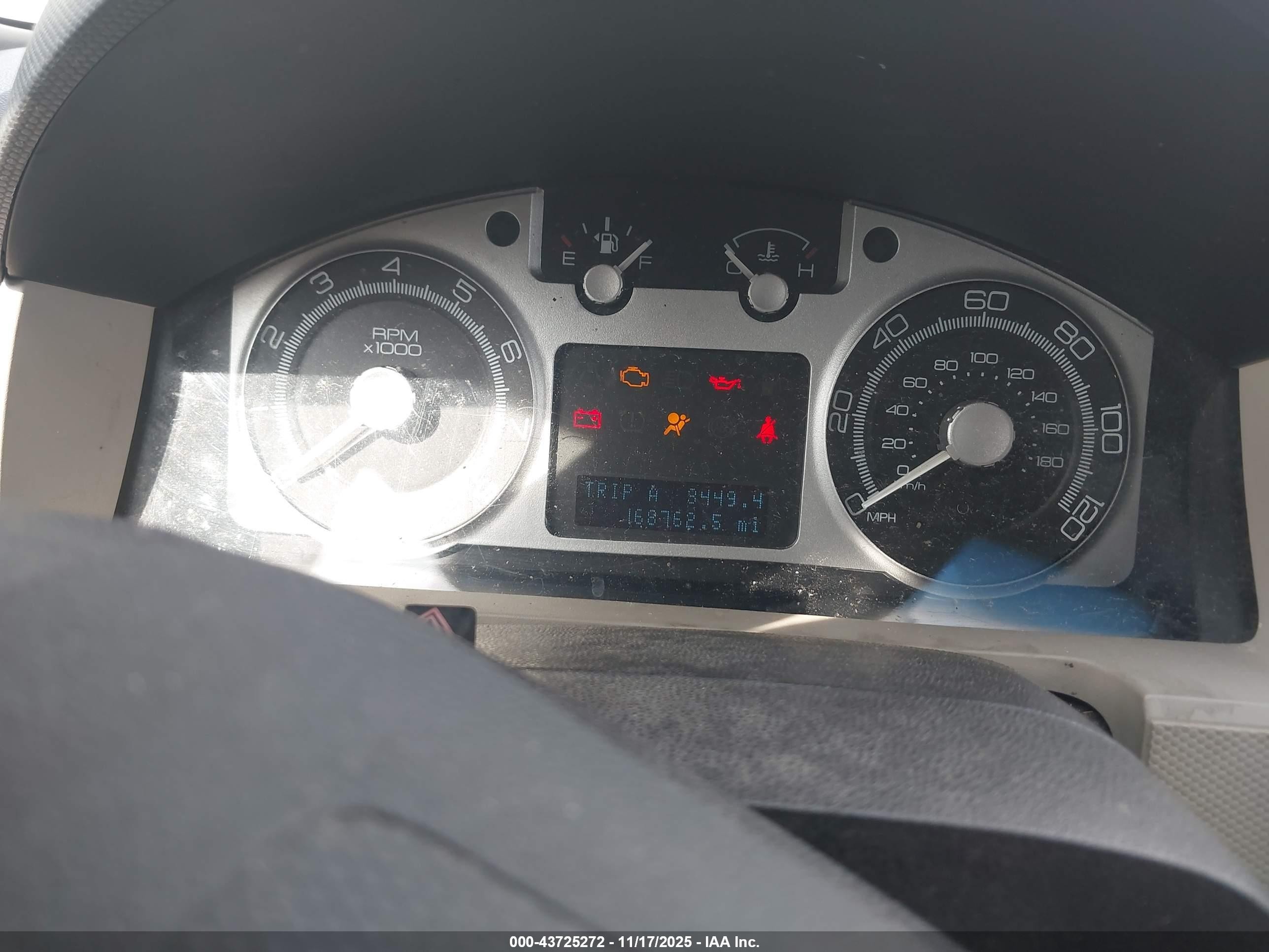 2008 Mercury Mariner Premier Серебряный vin: 4M2CU87128KJ22237