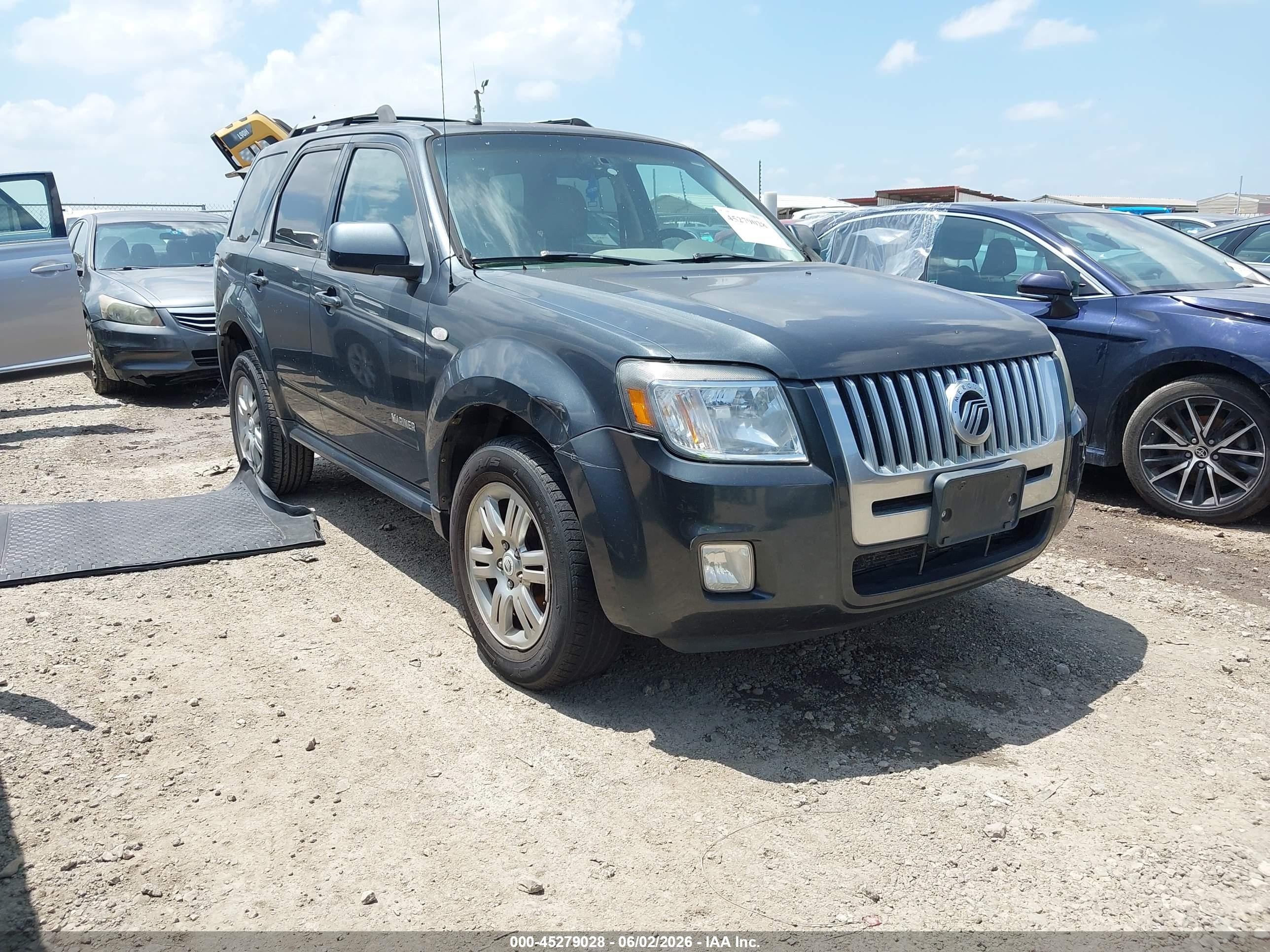 4M2CU87138KJ24689