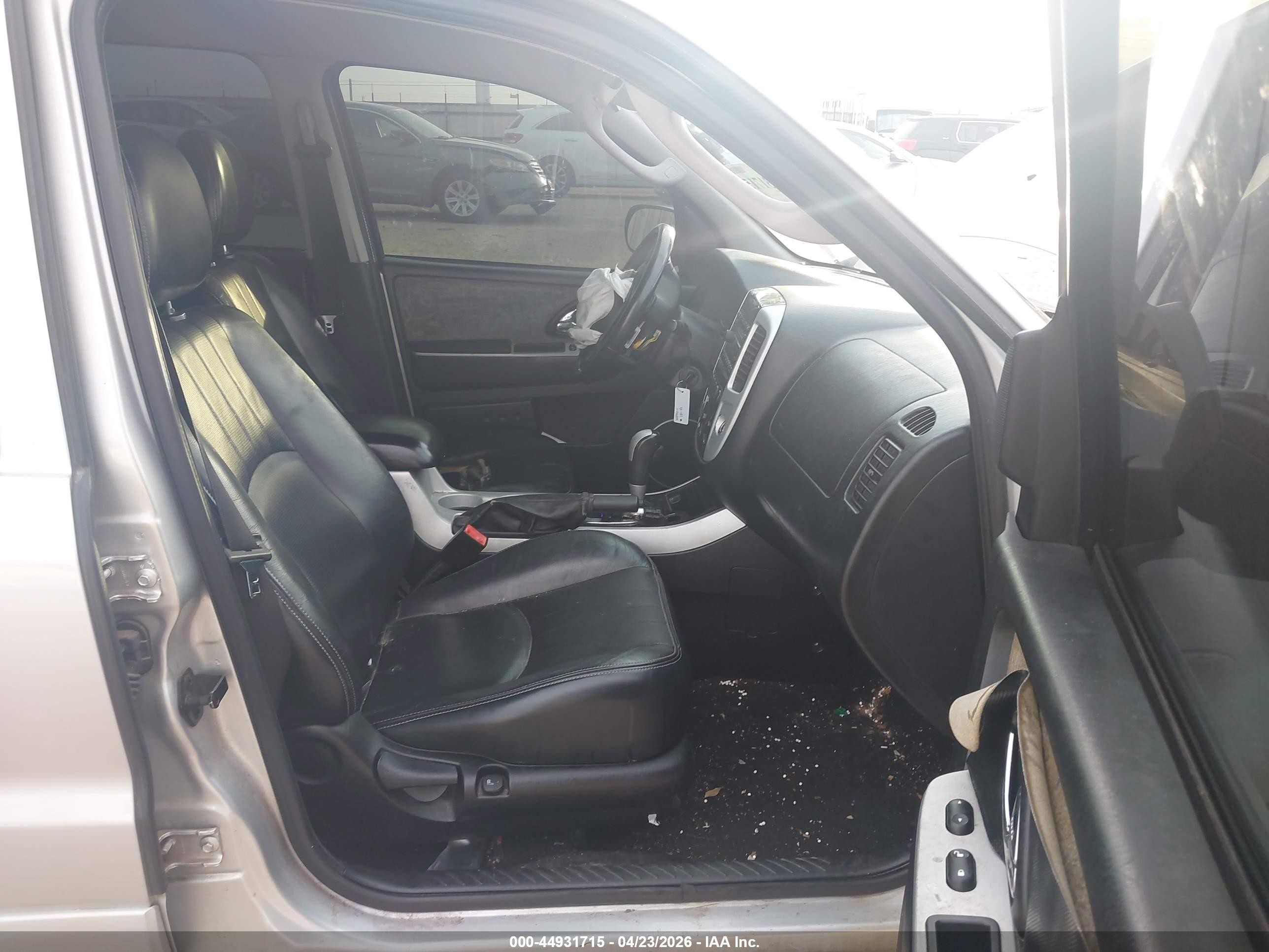 2007 Mercury Mariner Premier Silver vin: 4M2CU87157KJ02059