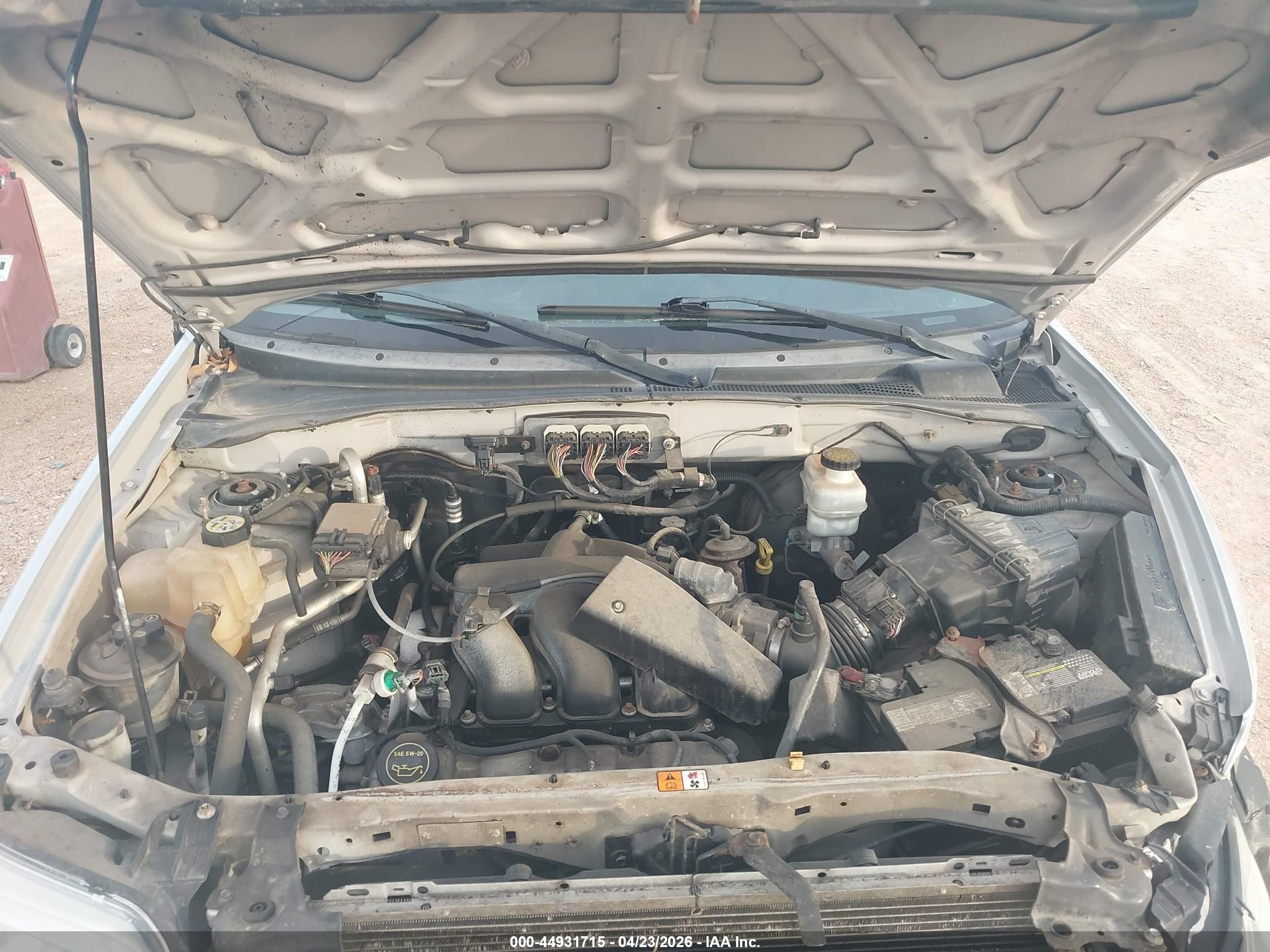 2007 Mercury Mariner Premier Silver vin: 4M2CU87157KJ02059