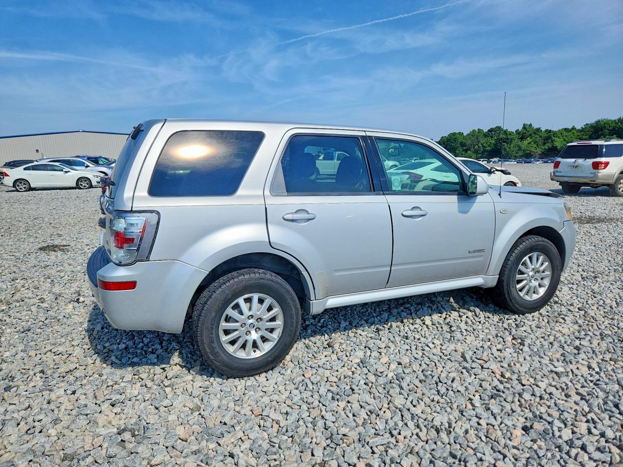 2008 Mercury Mariner Premier Silver vin: 4M2CU87158KJ16979