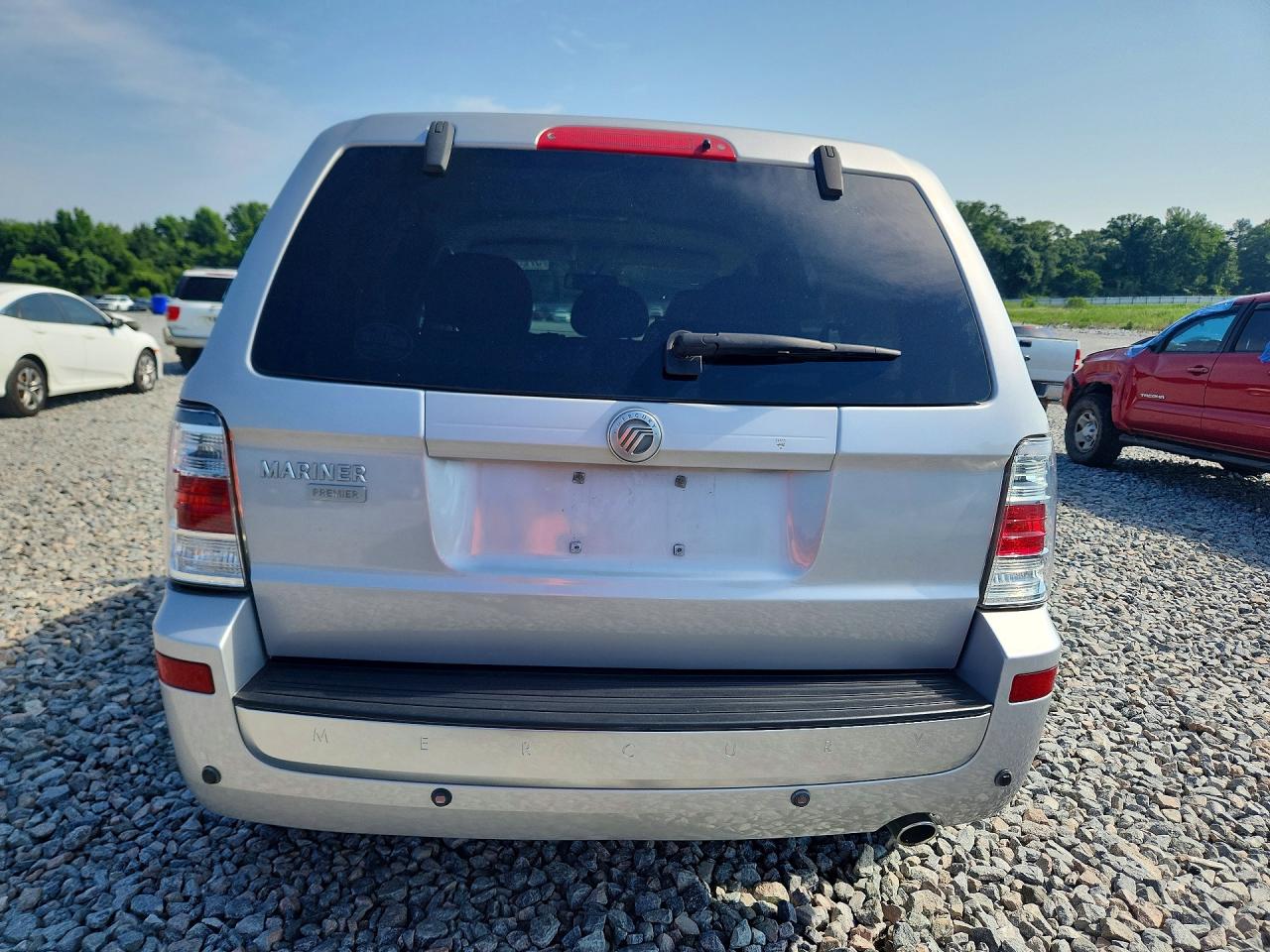 2008 Mercury Mariner Premier Silver vin: 4M2CU87158KJ16979